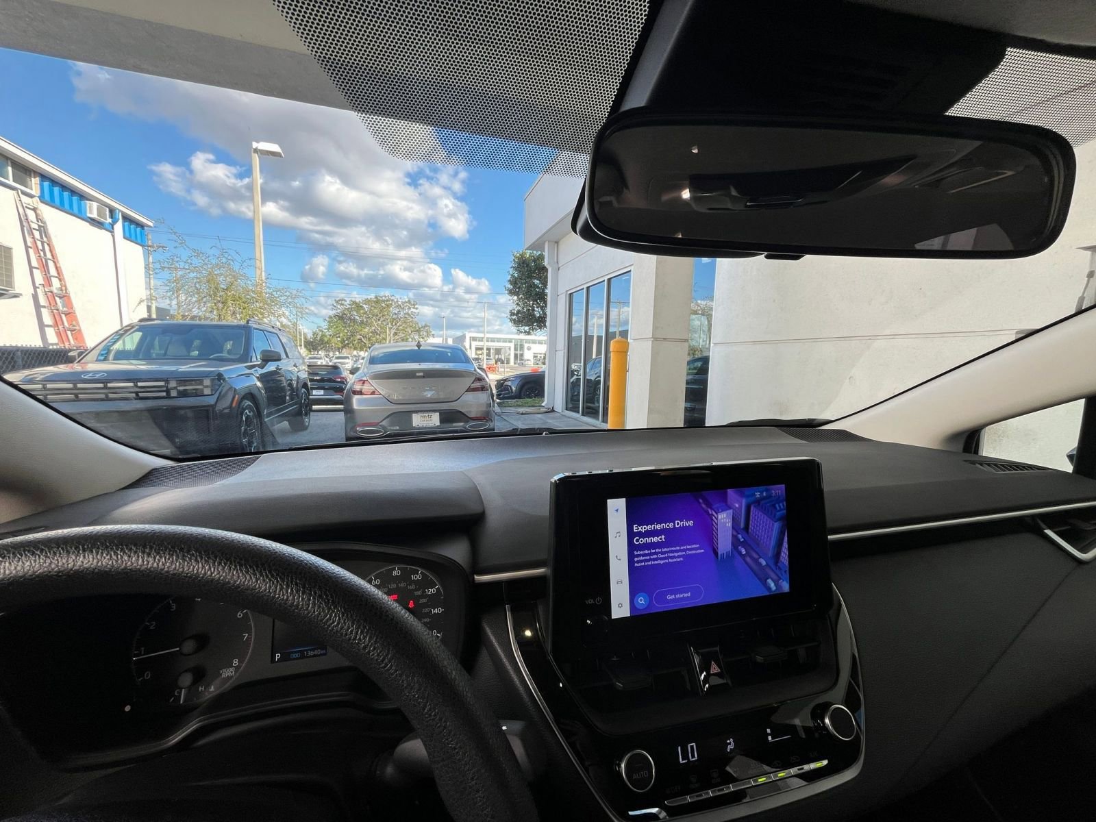 Thumbnail: 2025 Toyota Corolla - 33