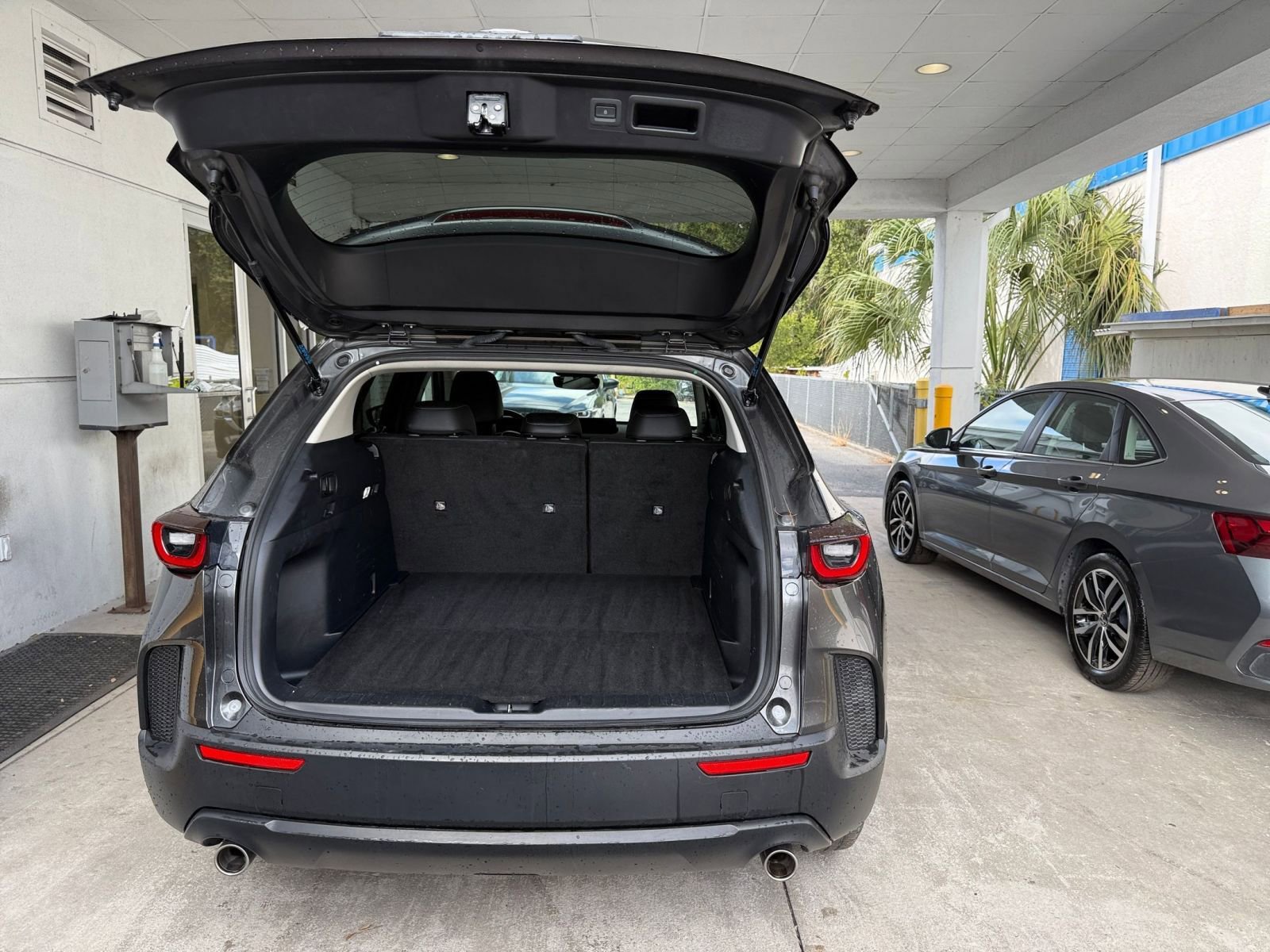 Thumbnail: 2025 Mazda CX-50 - 31