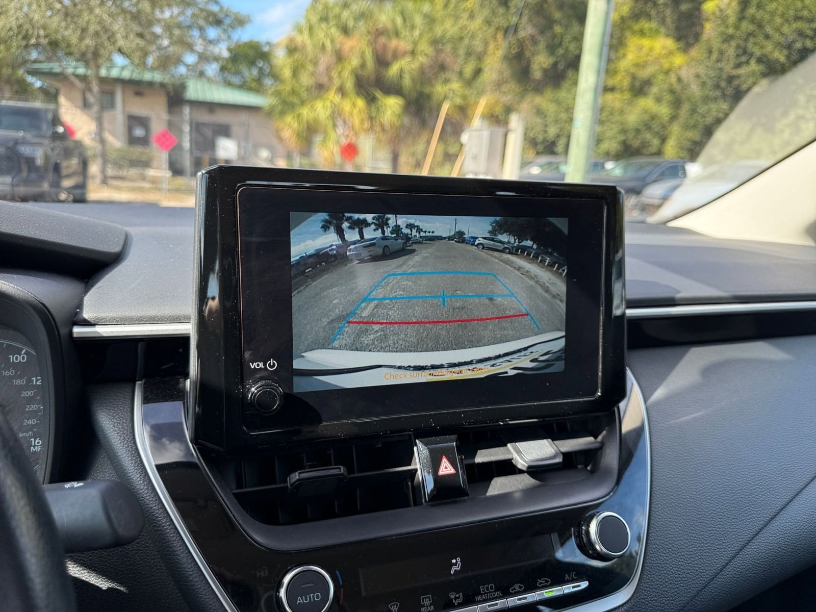 Thumbnail: 2025 Toyota Corolla - 17