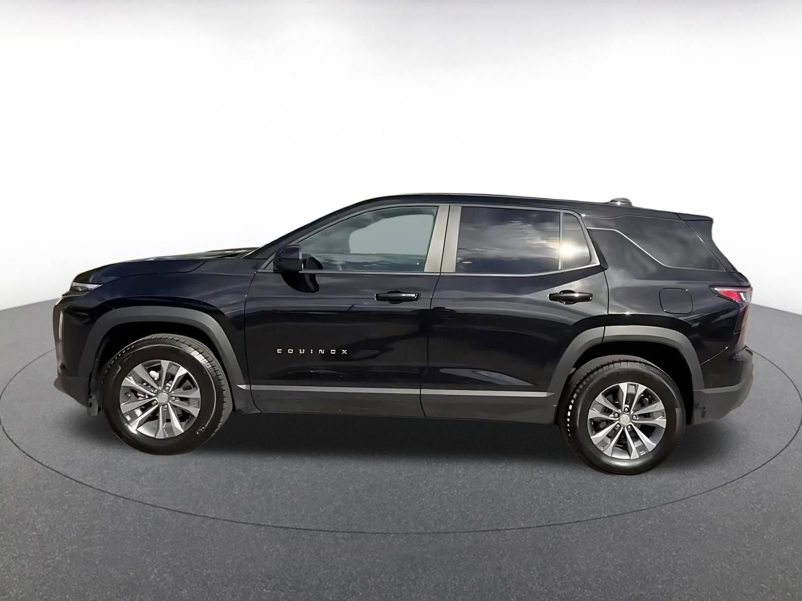 Thumbnail: 2025 Chevrolet Equinox - 9