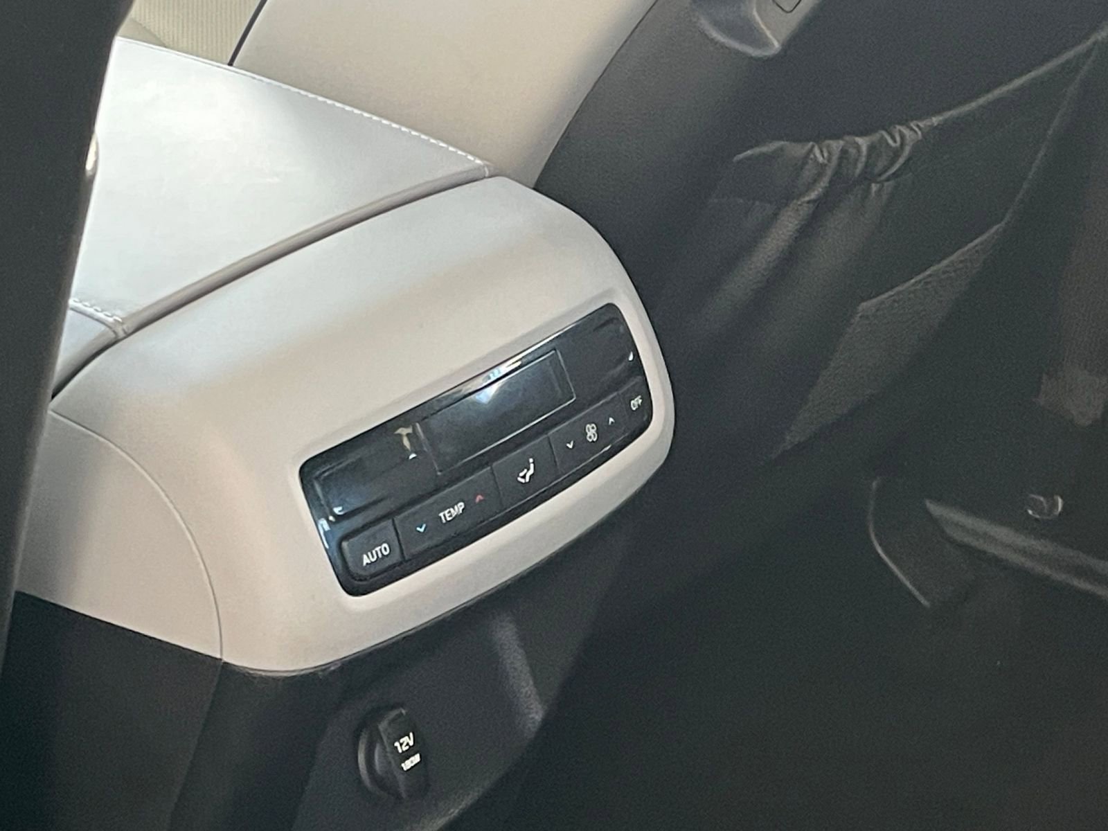 Thumbnail: 2025 Hyundai Palisade - 25