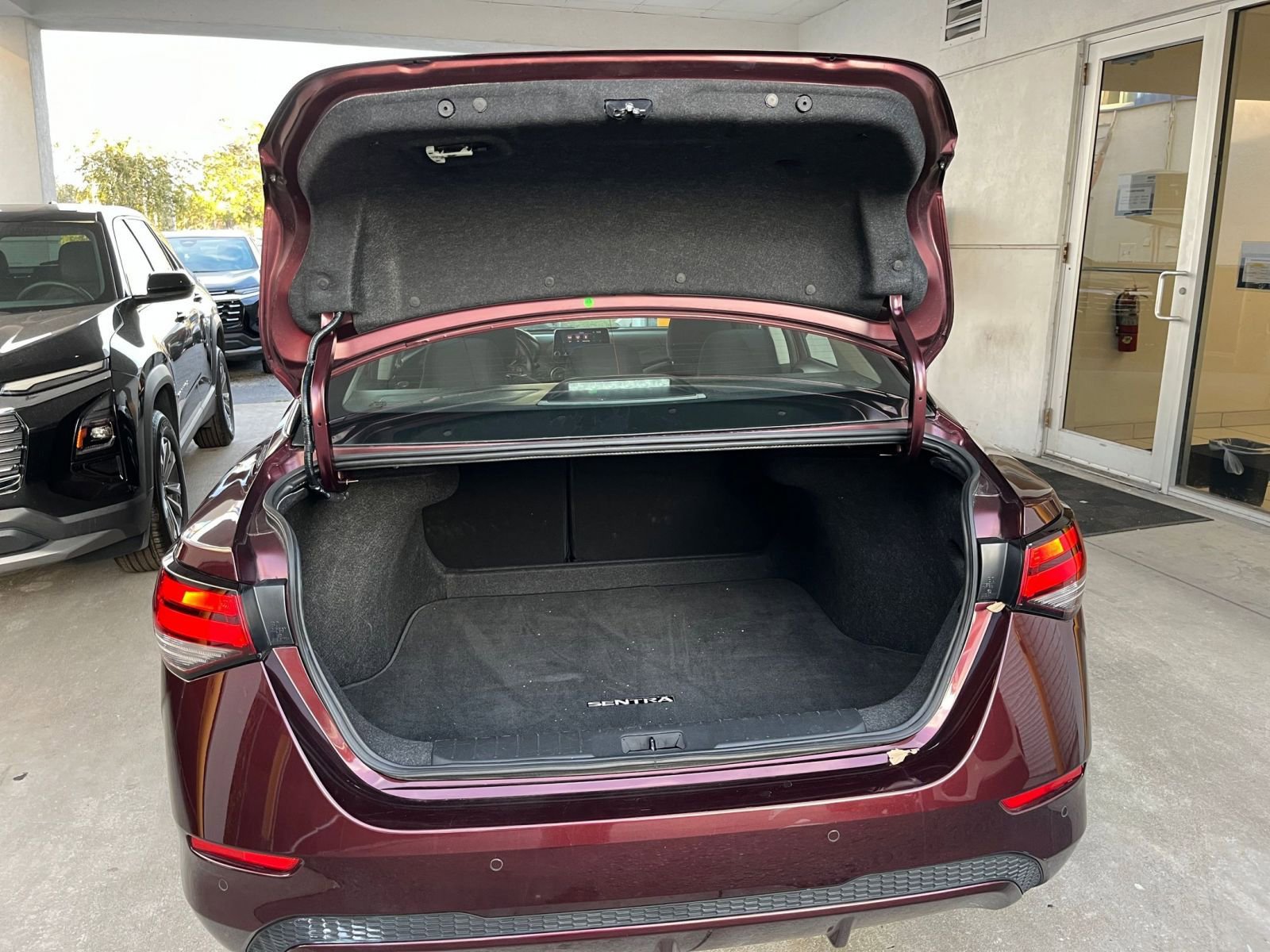 Thumbnail: 2025 Nissan Sentra - 31