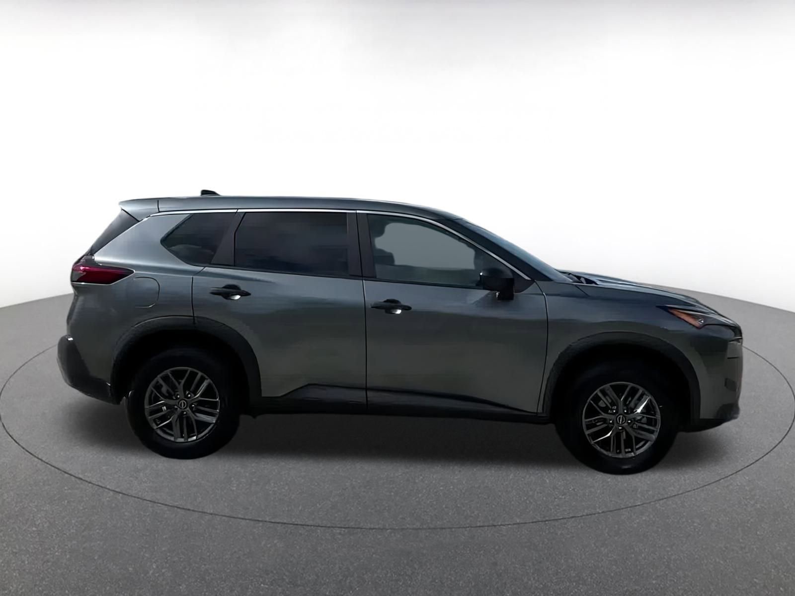Thumbnail: 2023 Nissan Rogue - 13