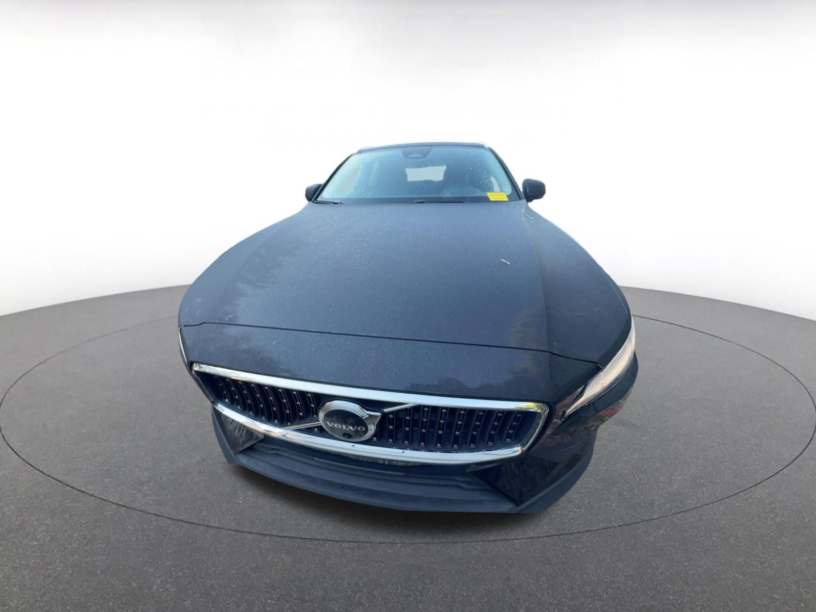 Thumbnail: 2025 Volvo S60 - 3