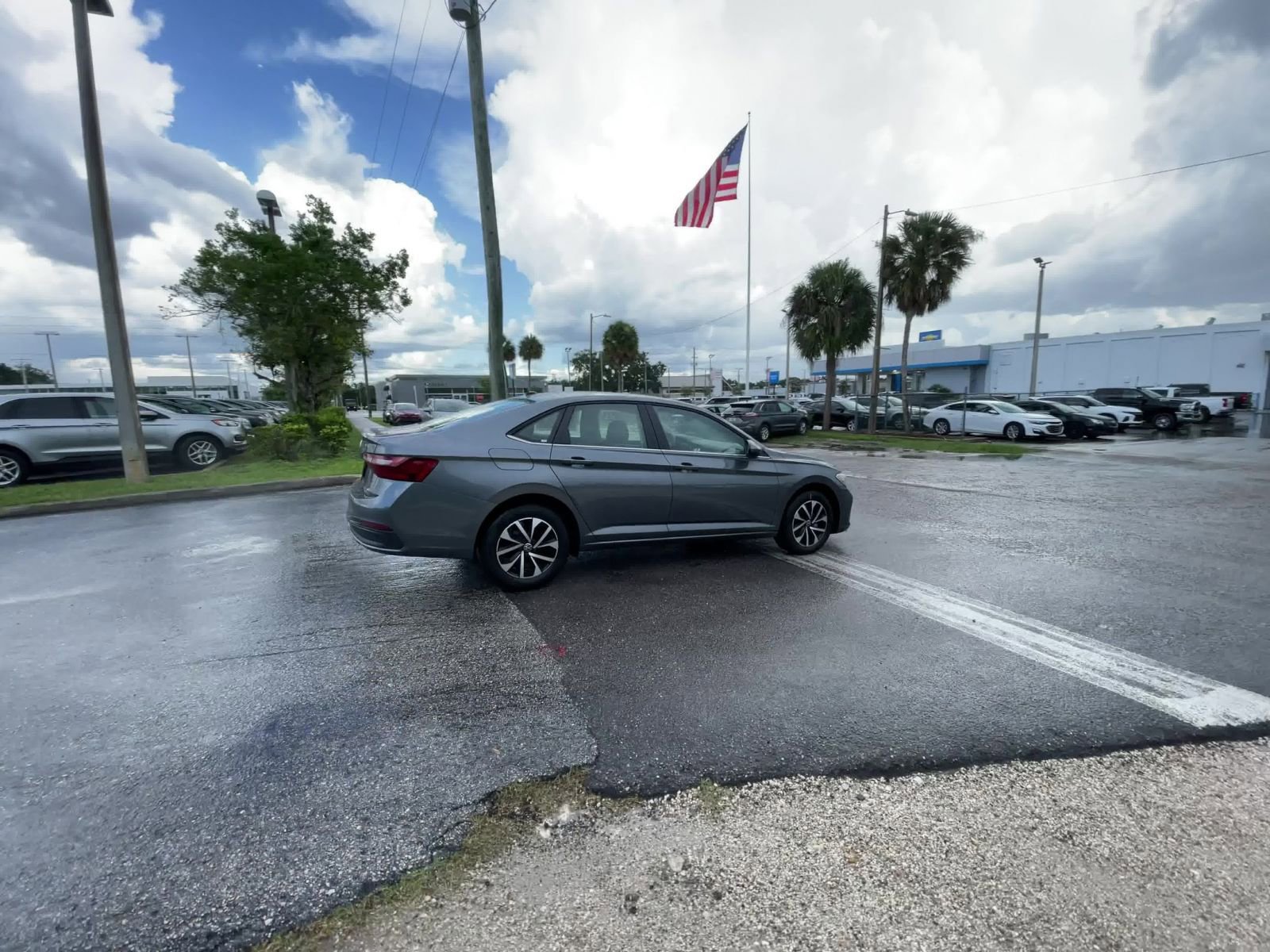 Thumbnail: 2024 Volkswagen Jetta - 15
