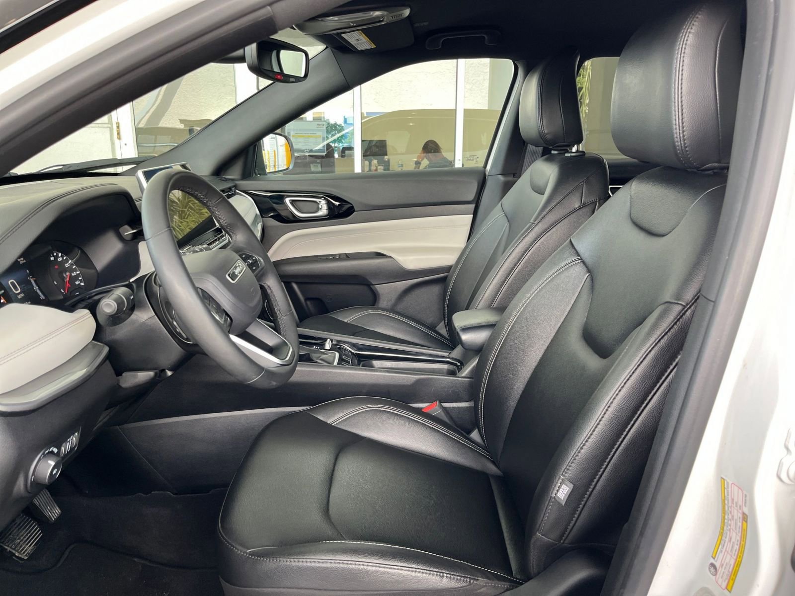 Thumbnail: 2025 Jeep Compass - 27