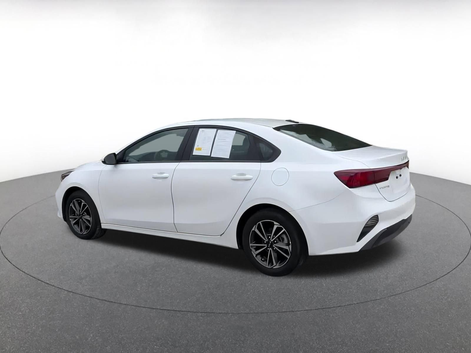 2024 Kia Forte LXS 8