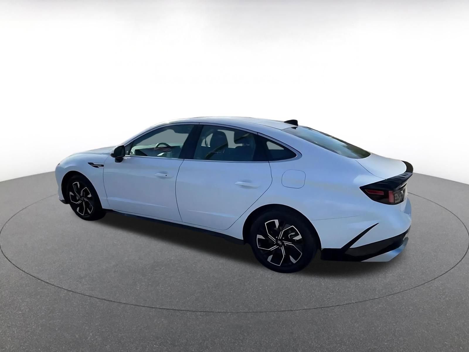 Thumbnail: 2025 Hyundai Sonata - 10