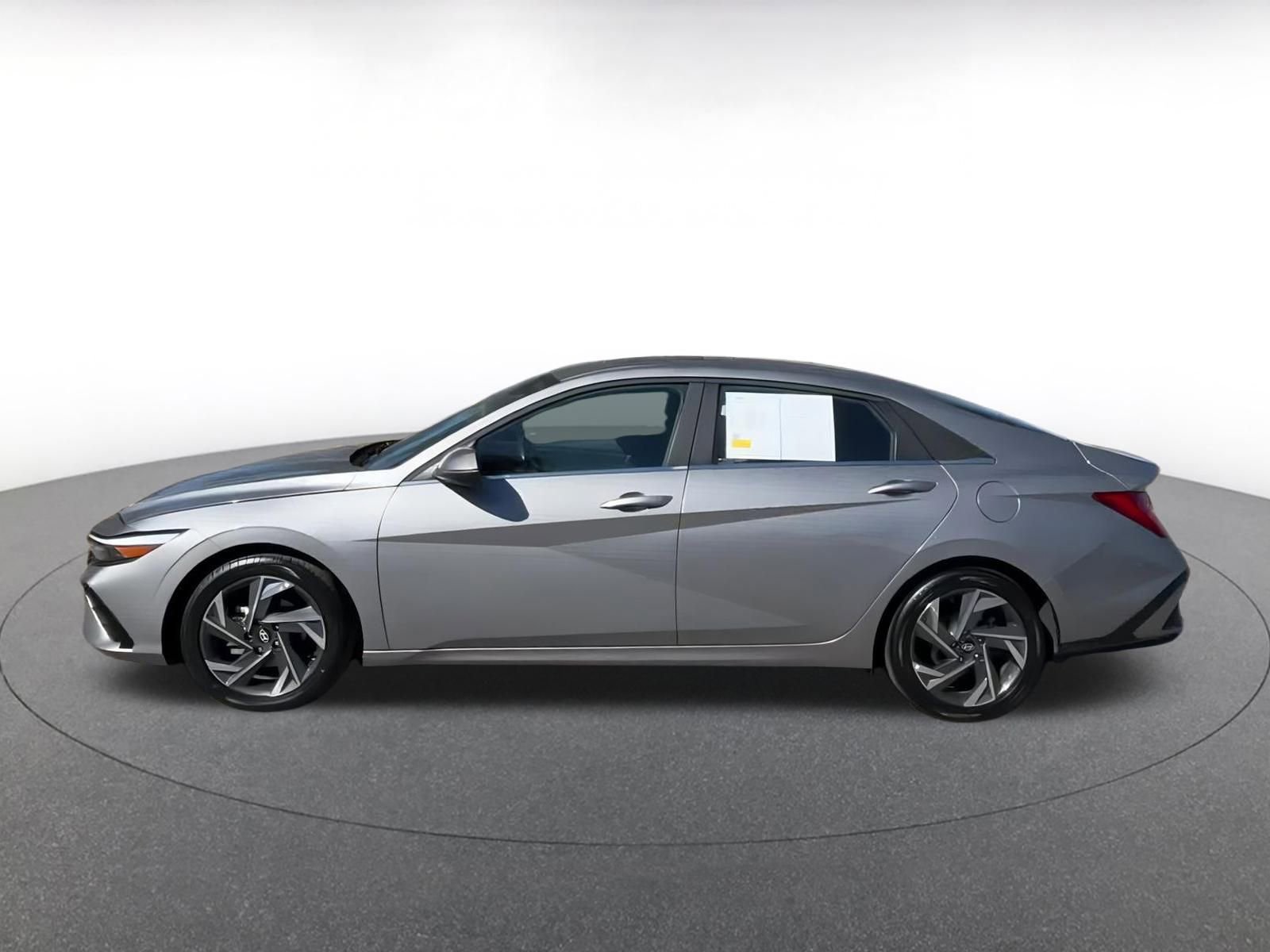 Thumbnail: 2025 Hyundai Elantra - 9