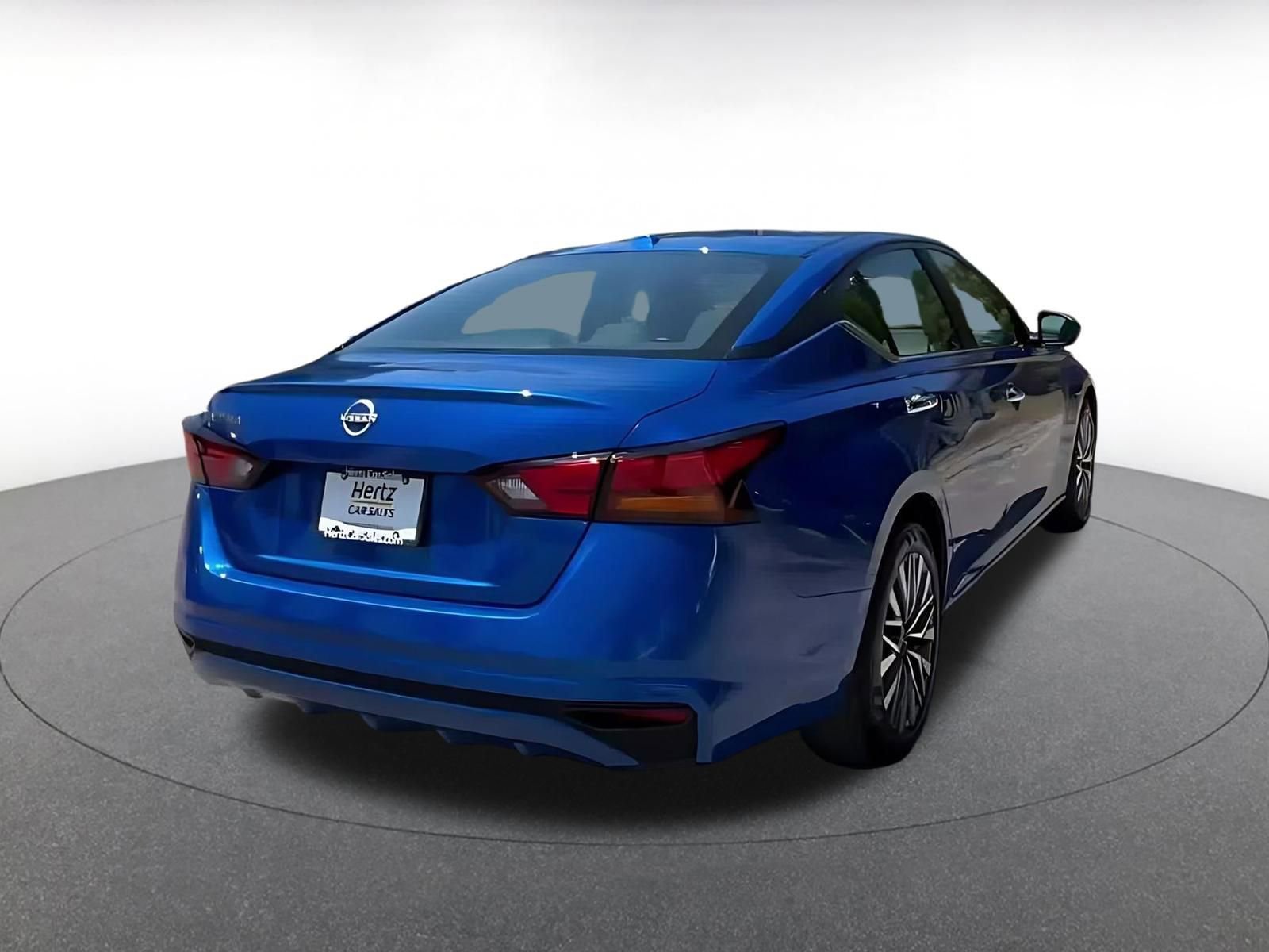 Thumbnail: 2025 Nissan Altima - 14