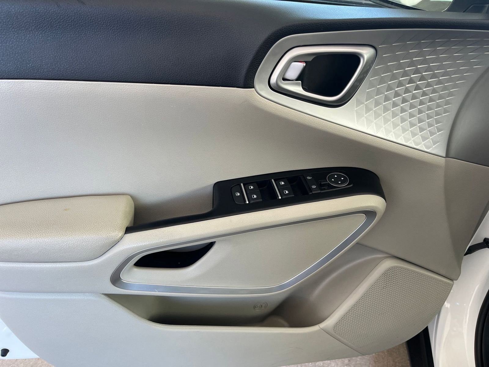 Thumbnail: 2025 Kia Soul - 18