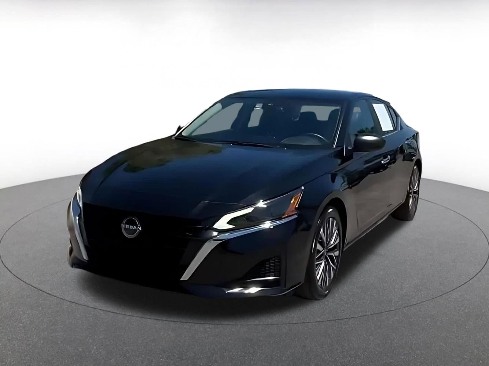Thumbnail: 2025 Nissan Altima - 4