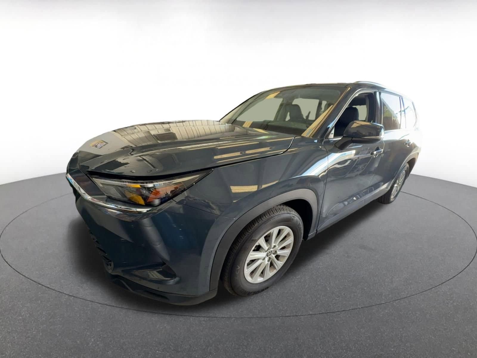 Thumbnail: 2025 Toyota Grand Highlander - 4