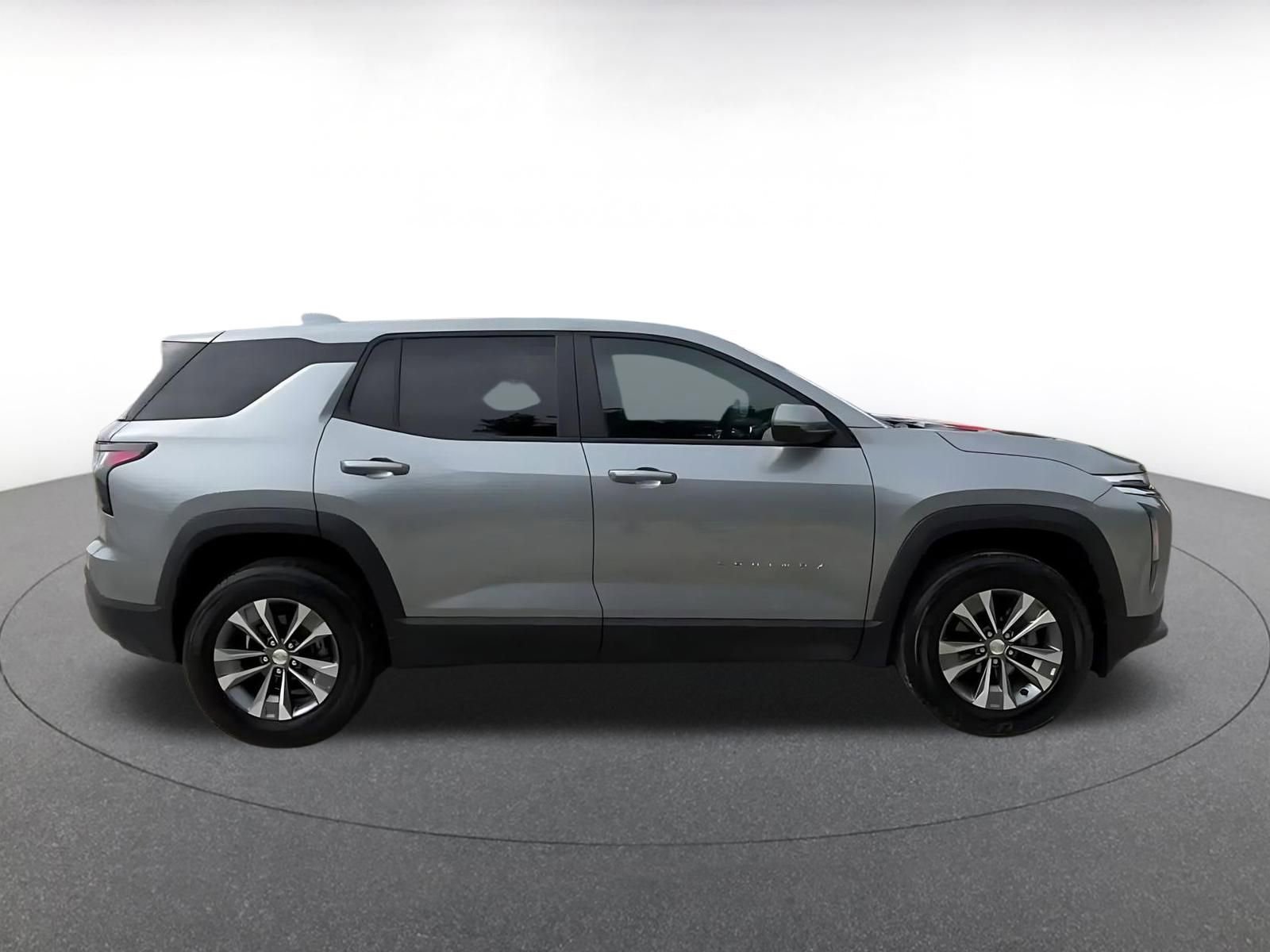 Thumbnail: 2025 Chevrolet Equinox - 16