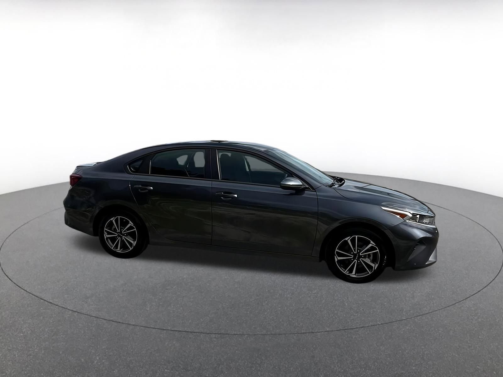 Thumbnail: 2023 Kia Forte - 1