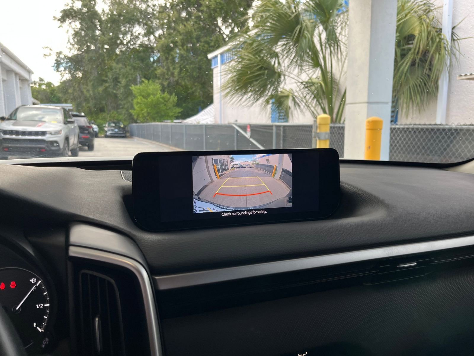 Thumbnail: 2025 Mazda CX-50 - 17