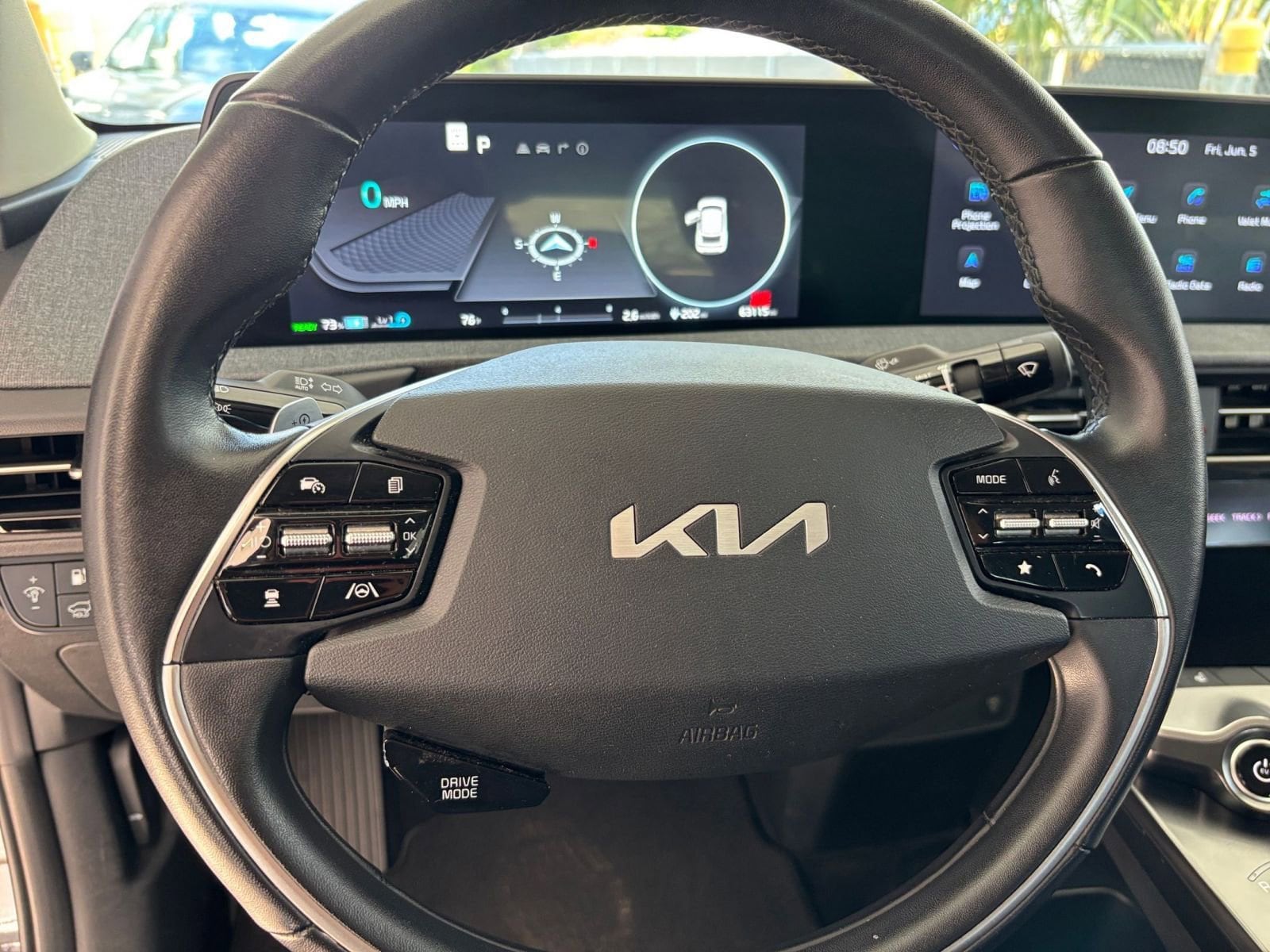 Thumbnail: 2023 Kia EV6 - 35