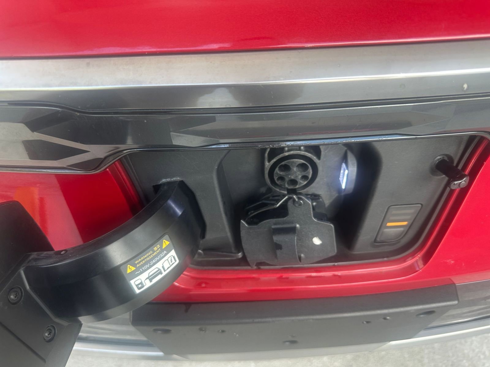 Thumbnail: 2023 Kia Niro - 25