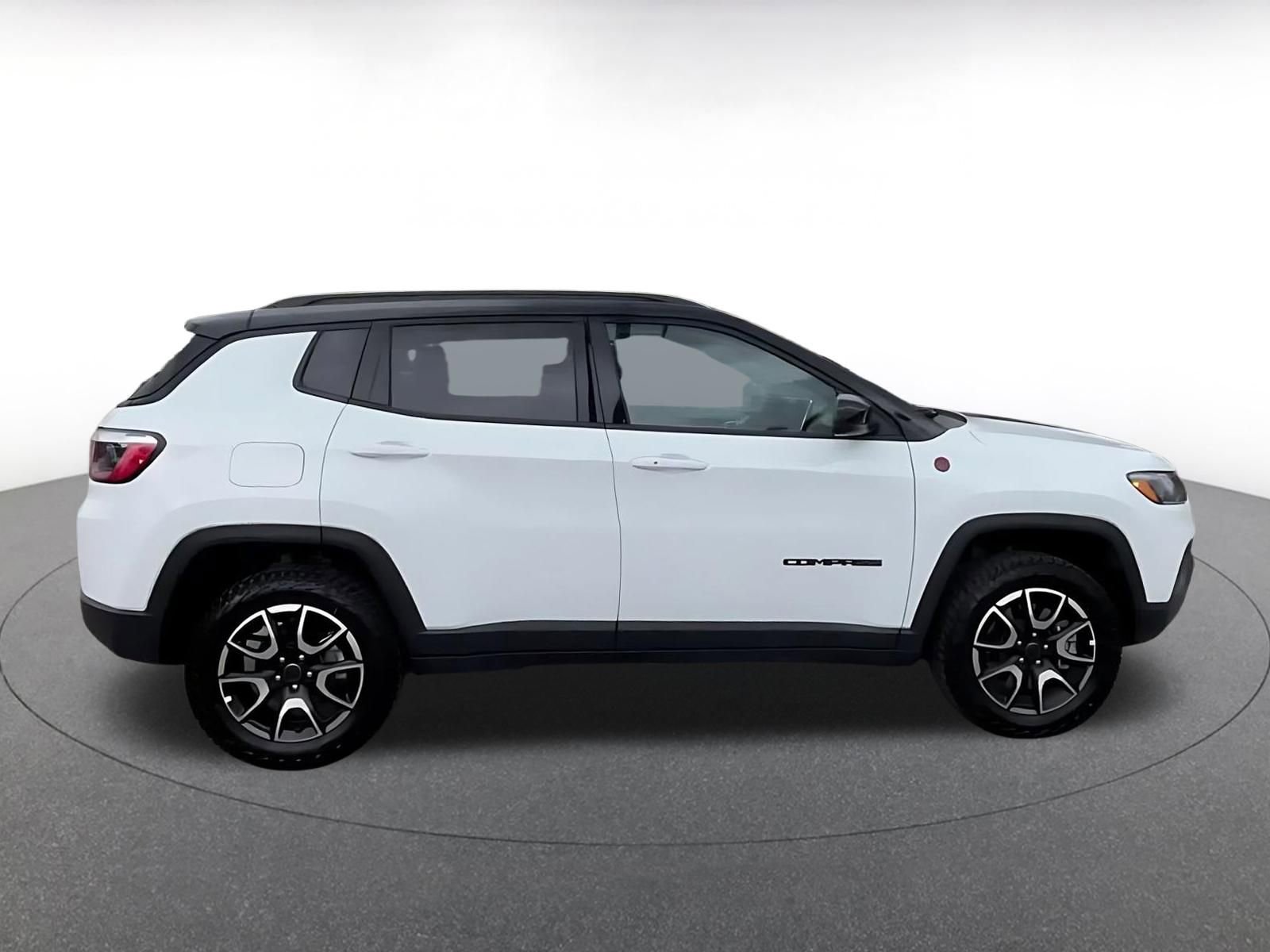 Thumbnail: 2025 Jeep Compass - 16