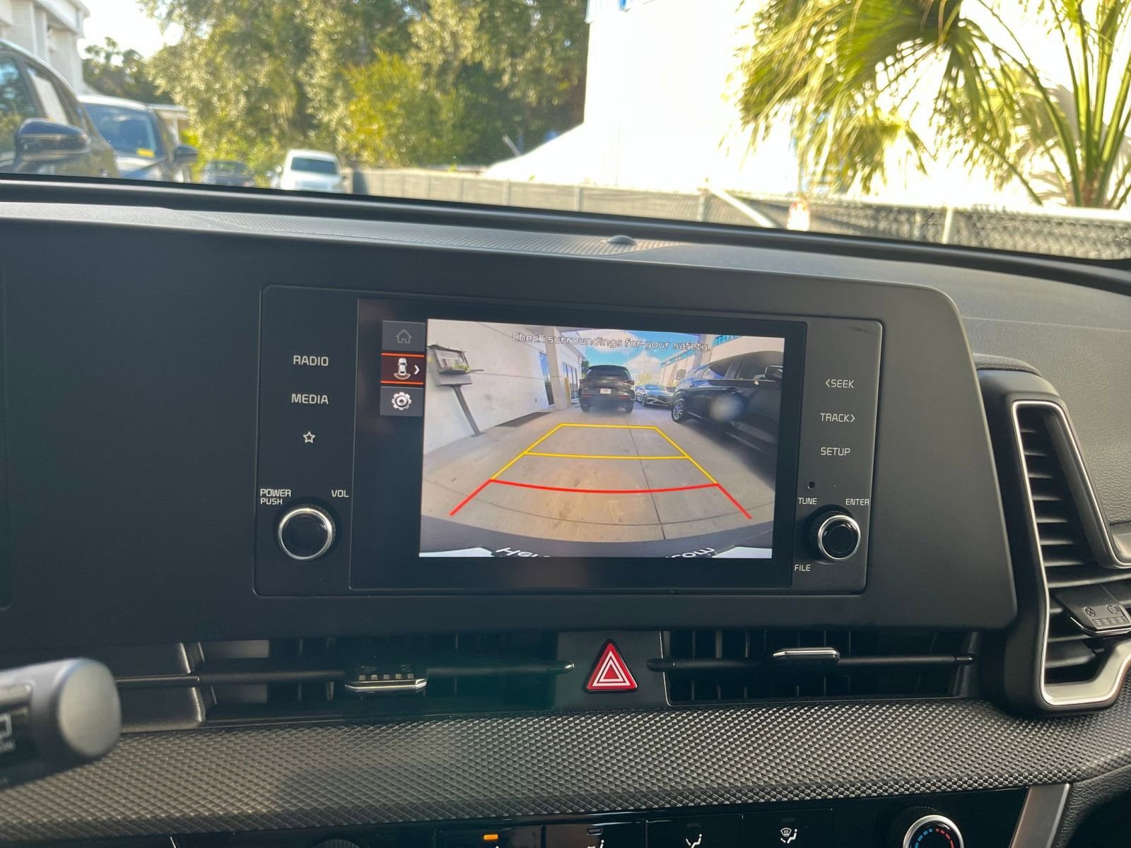 Thumbnail: 2025 Kia Sportage - 17