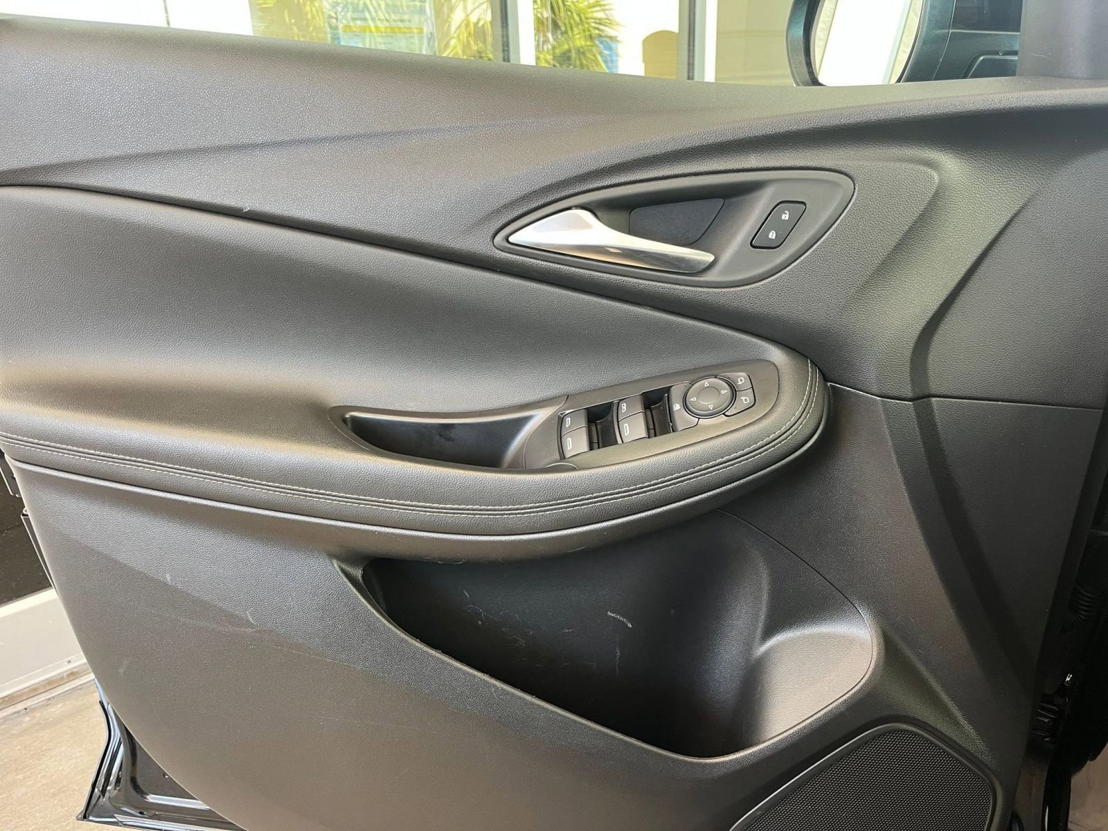 Thumbnail: 2025 Buick Encore GX - 18