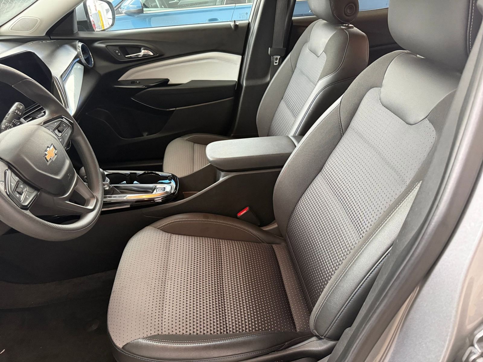 Thumbnail: 2025 Chevrolet Trax - 27