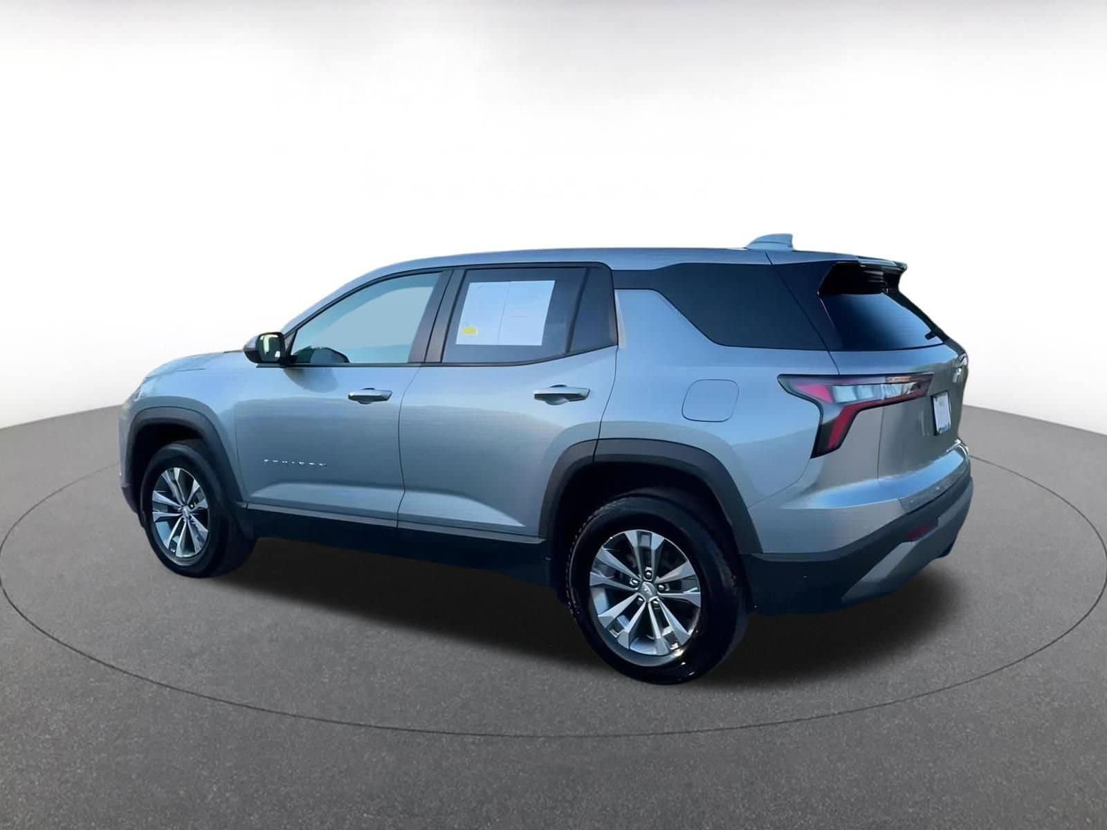 Thumbnail: 2025 Chevrolet Equinox - 10