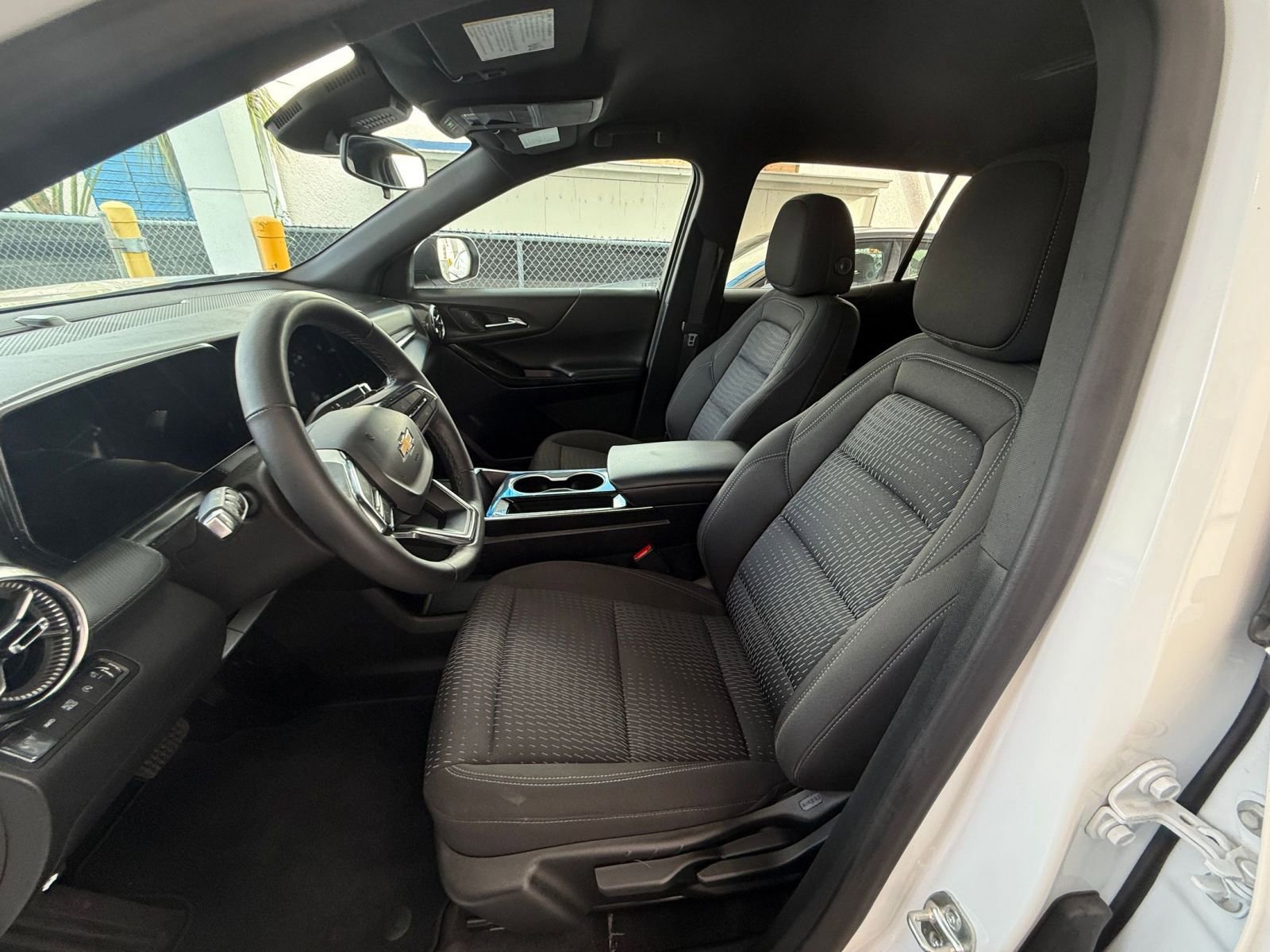 Thumbnail: 2025 Chevrolet Equinox - 27