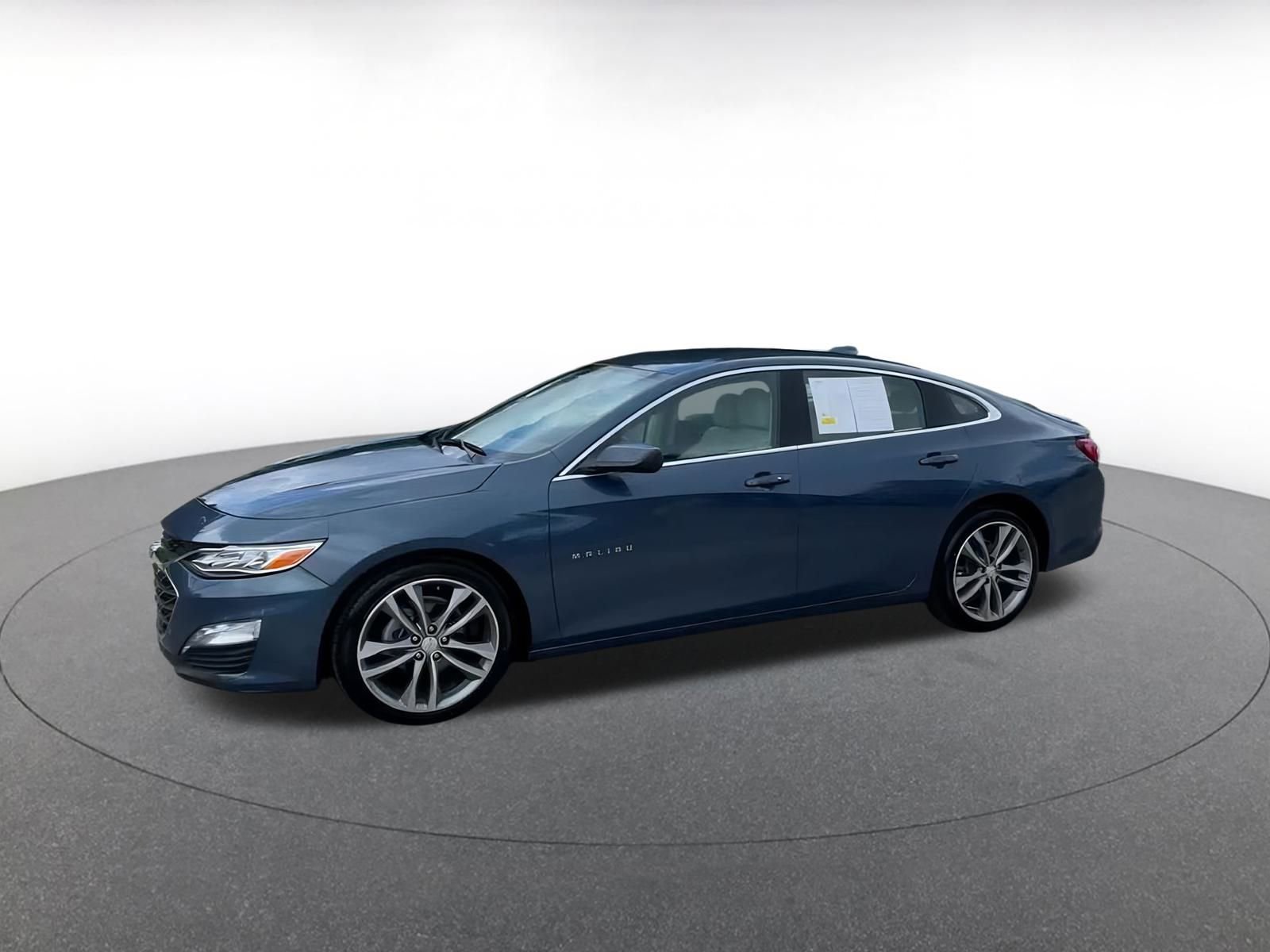 Thumbnail: 2024 Chevrolet Malibu - 8