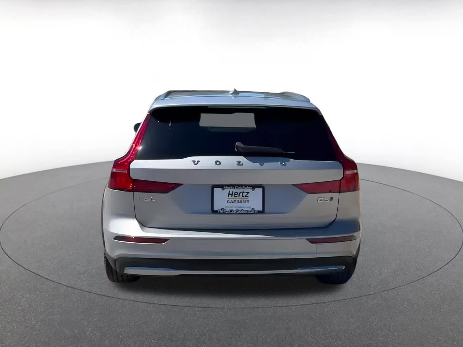 Thumbnail: 2025 Volvo S60 - 12