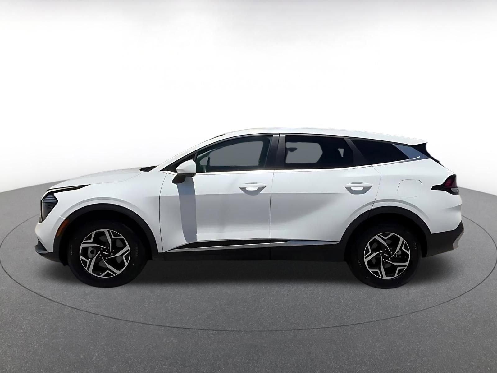 Thumbnail: 2025 Kia Sportage - 9