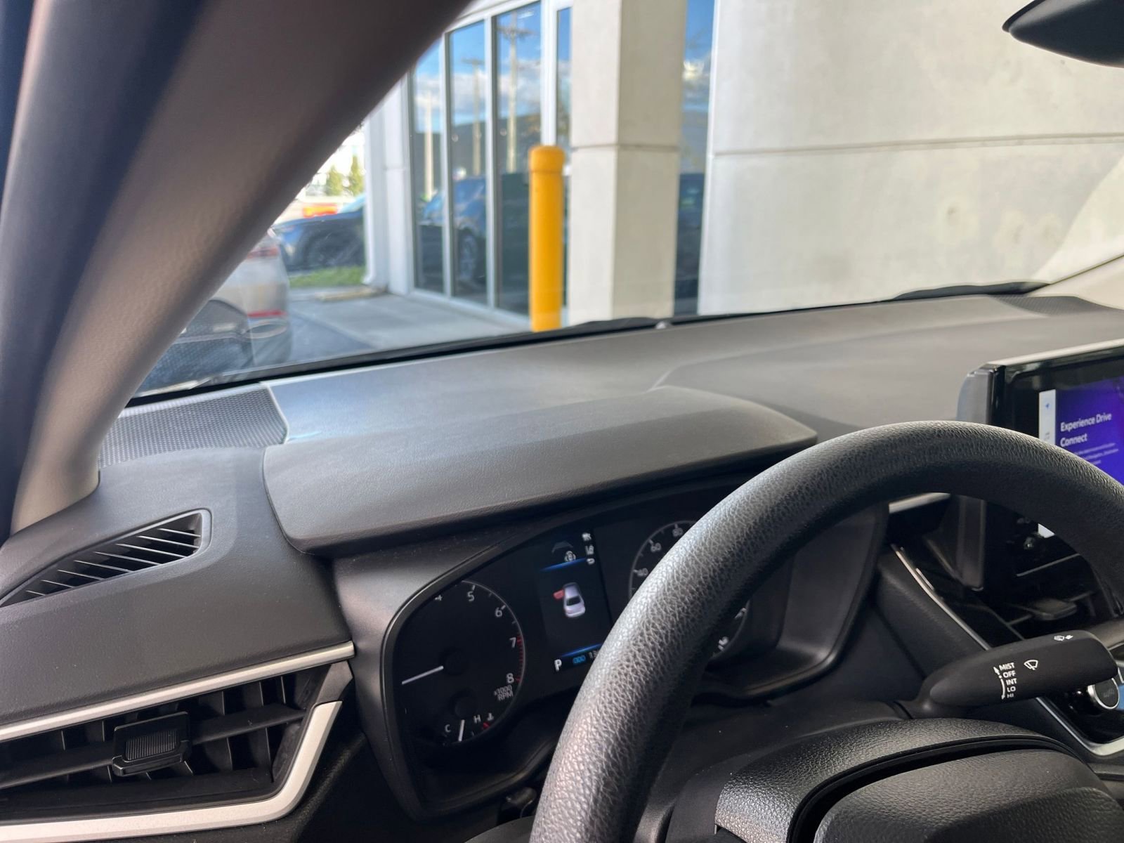 Thumbnail: 2025 Toyota Corolla - 34