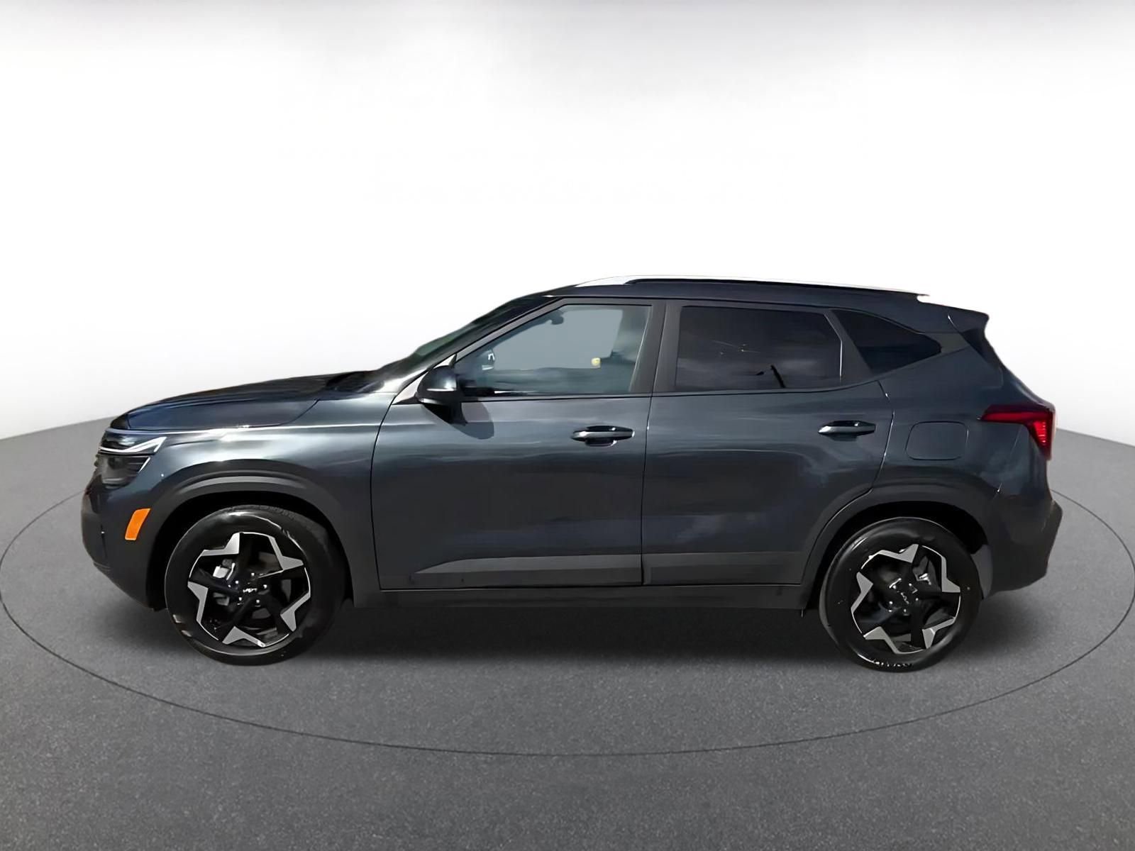 Thumbnail: 2025 Kia Seltos - 9