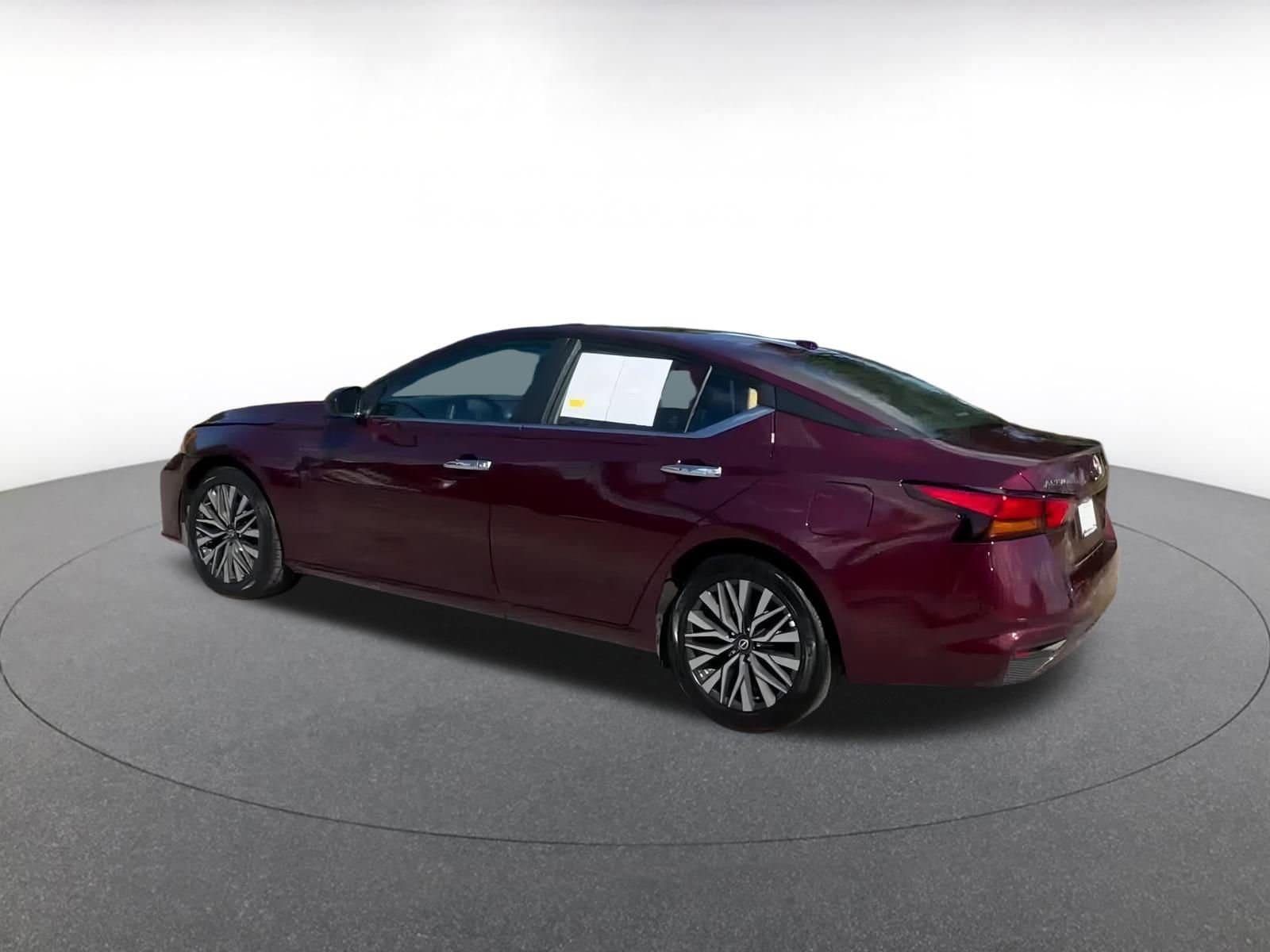 Thumbnail: 2024 Nissan Altima - 7