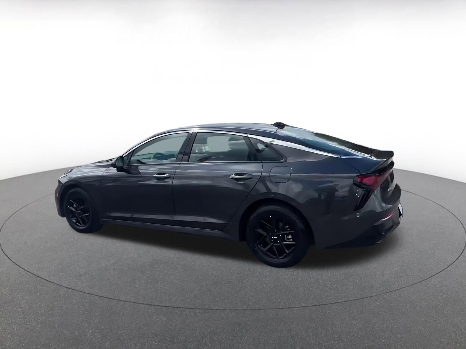 Thumbnail: 2025 Kia K5 - 10