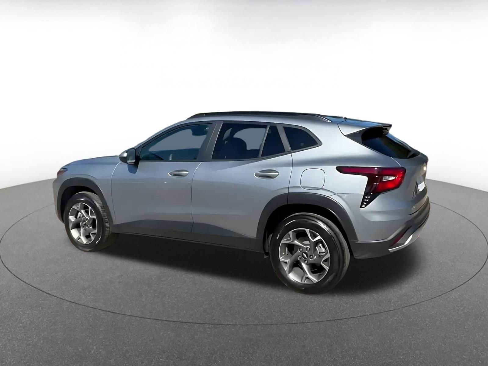 Thumbnail: 2025 Chevrolet Trax - 10