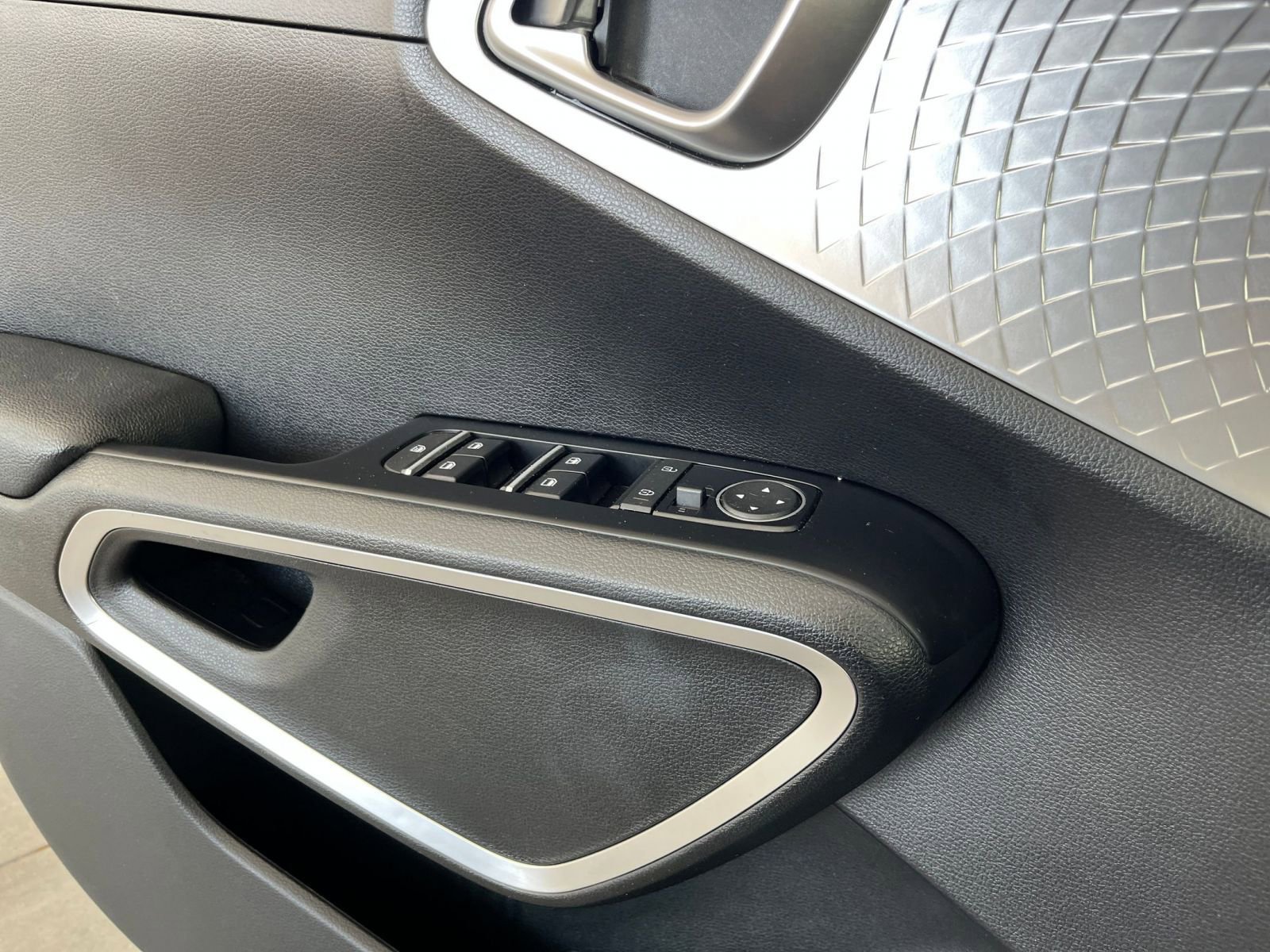Thumbnail: 2025 Kia Soul - 18