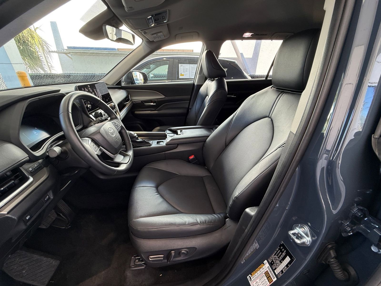 Thumbnail: 2025 Toyota Grand Highlander - 28