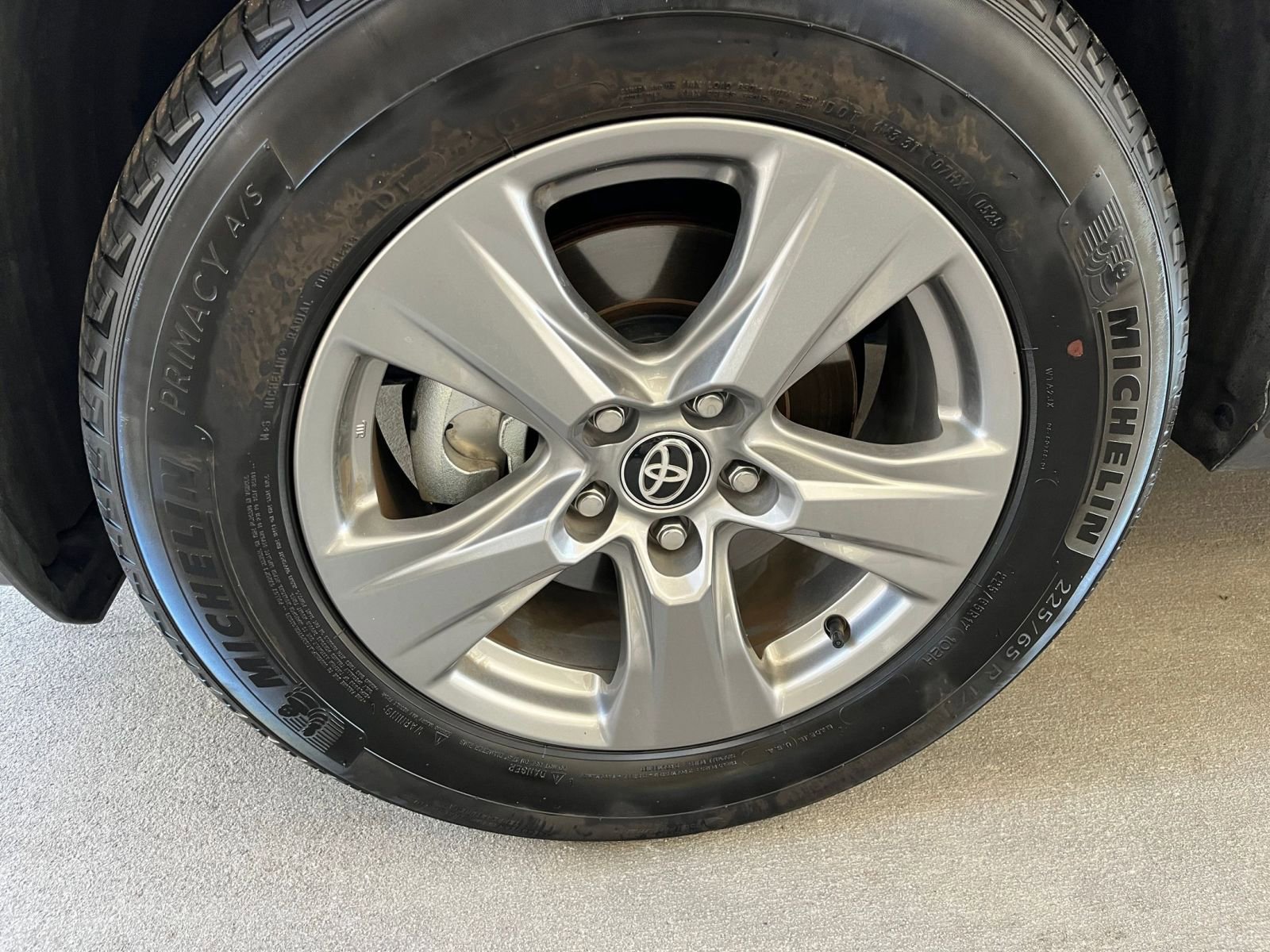 Thumbnail: 2025 Toyota RAV4 - 30