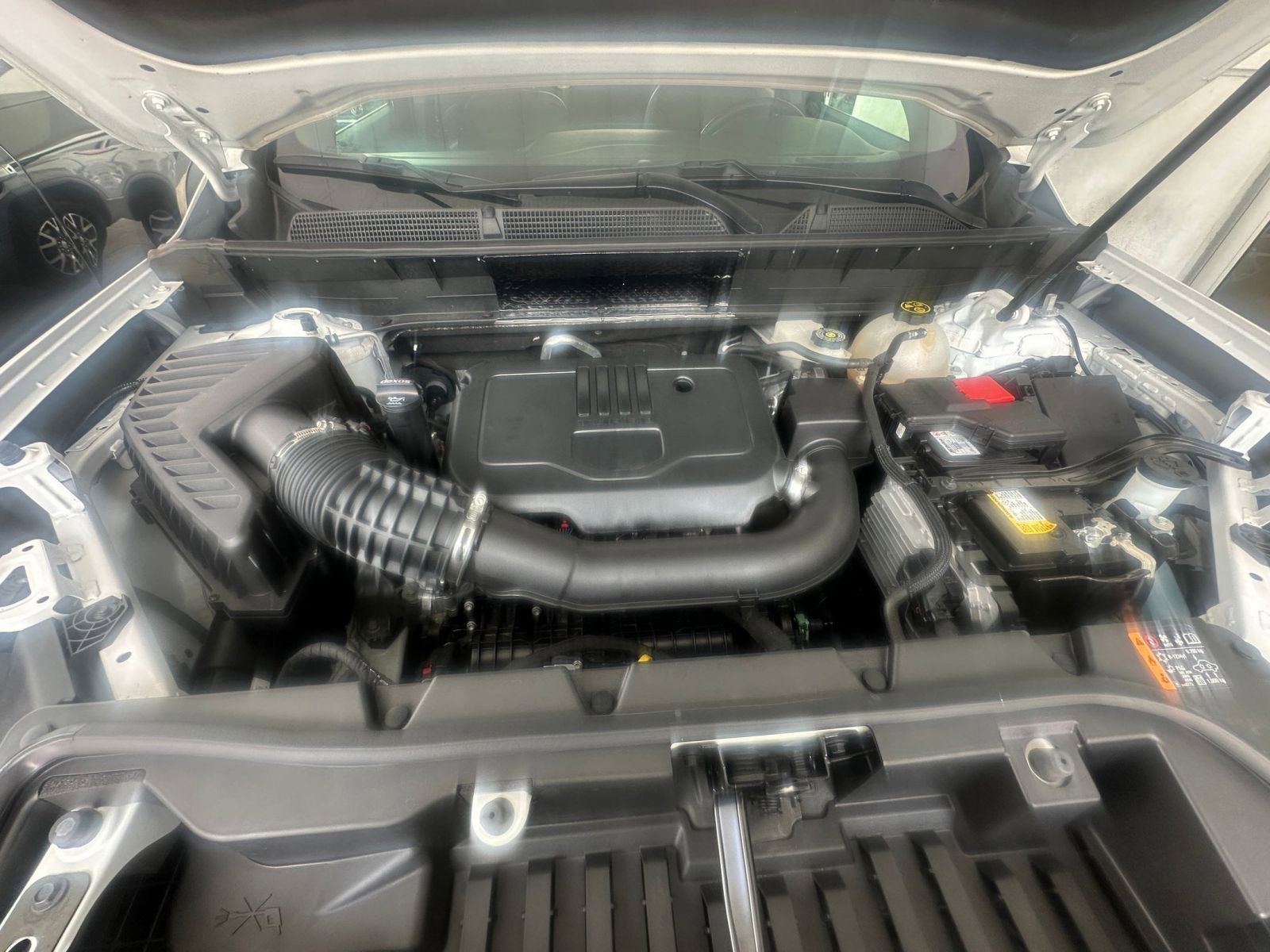 Thumbnail: 2023 GMC Acadia - 32