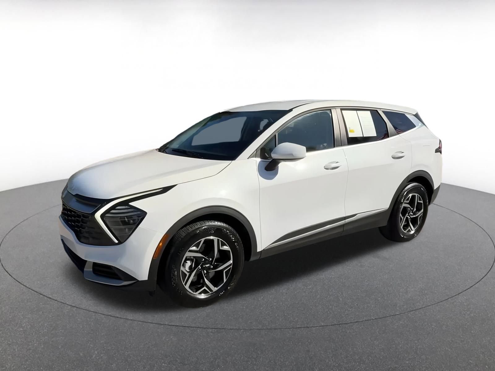 Thumbnail: 2025 Kia Sportage - 8