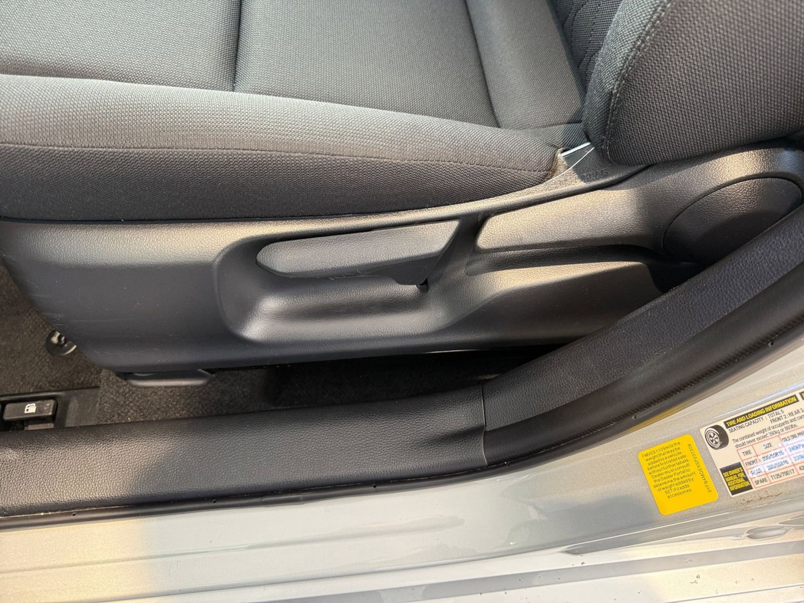 Thumbnail: 2025 Toyota Corolla - 23