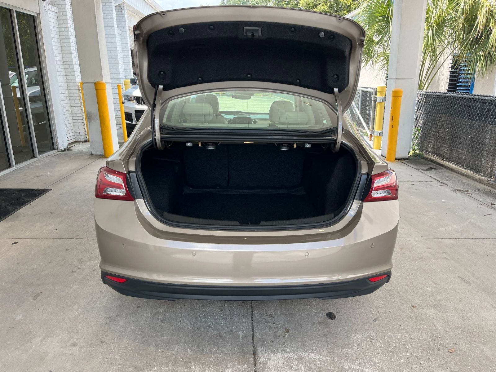 Thumbnail: 2024 Chevrolet Malibu - 31