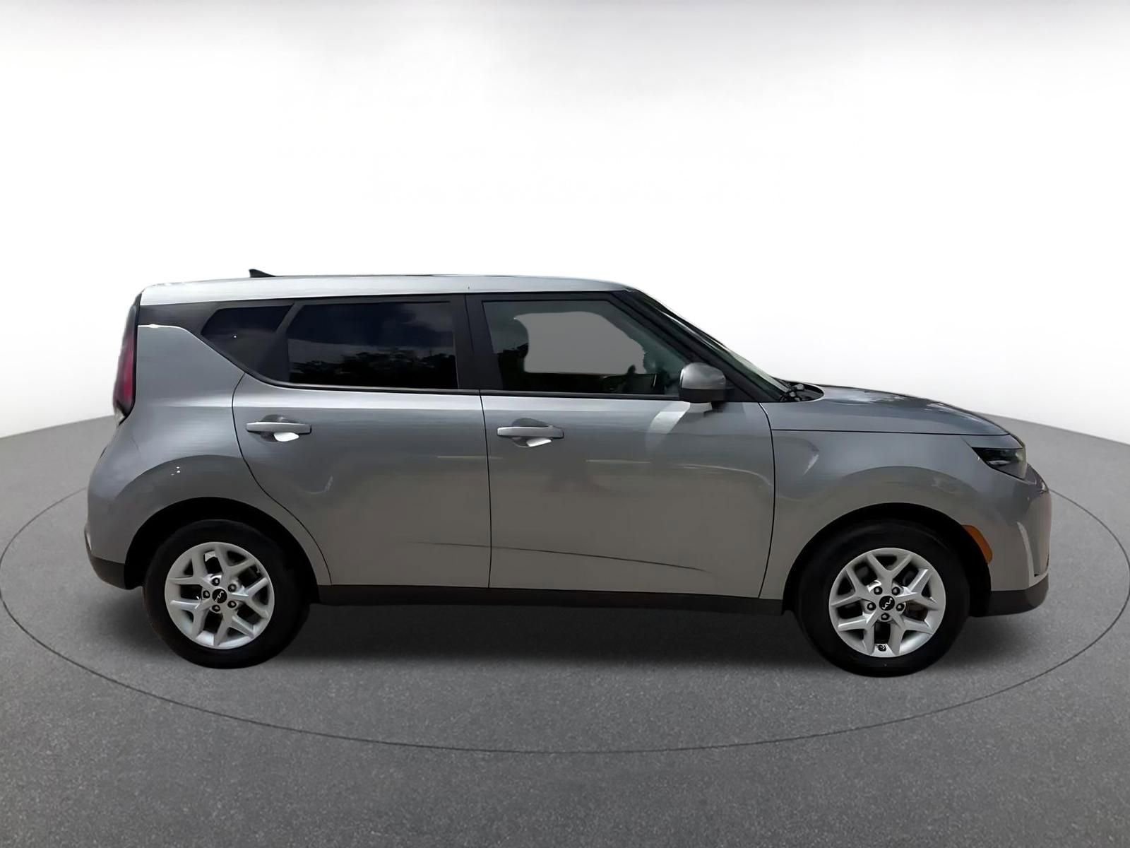 Thumbnail: 2025 Kia Soul - 16