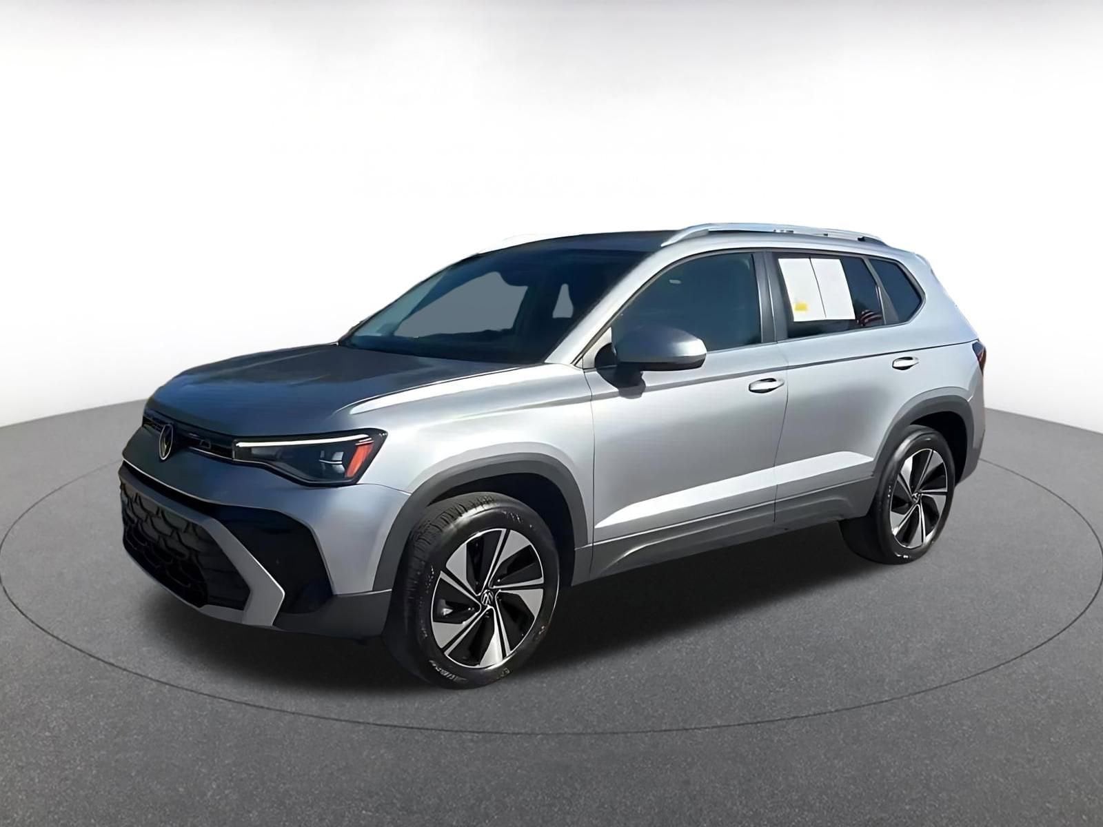 Thumbnail: 2025 Volkswagen Taos - 8