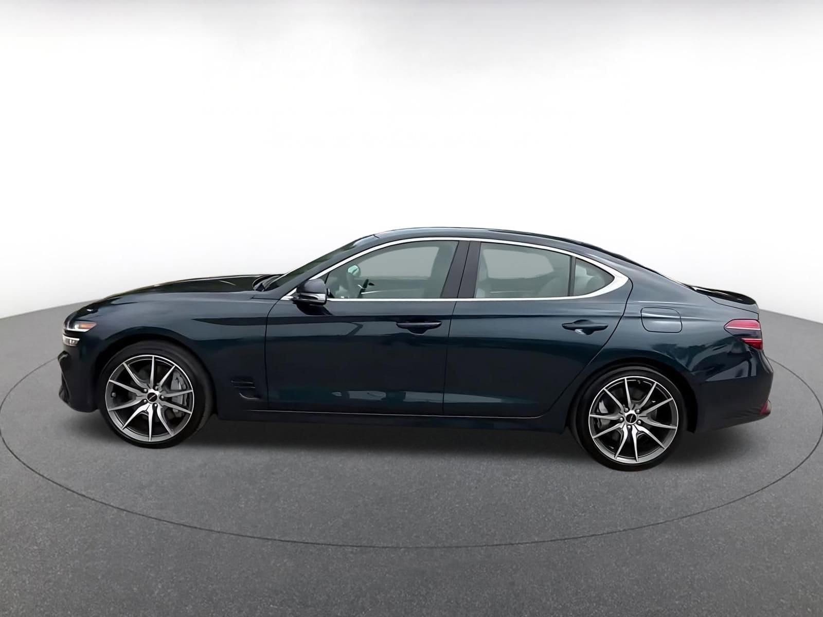 Thumbnail: 2025 Genesis G70 - 8