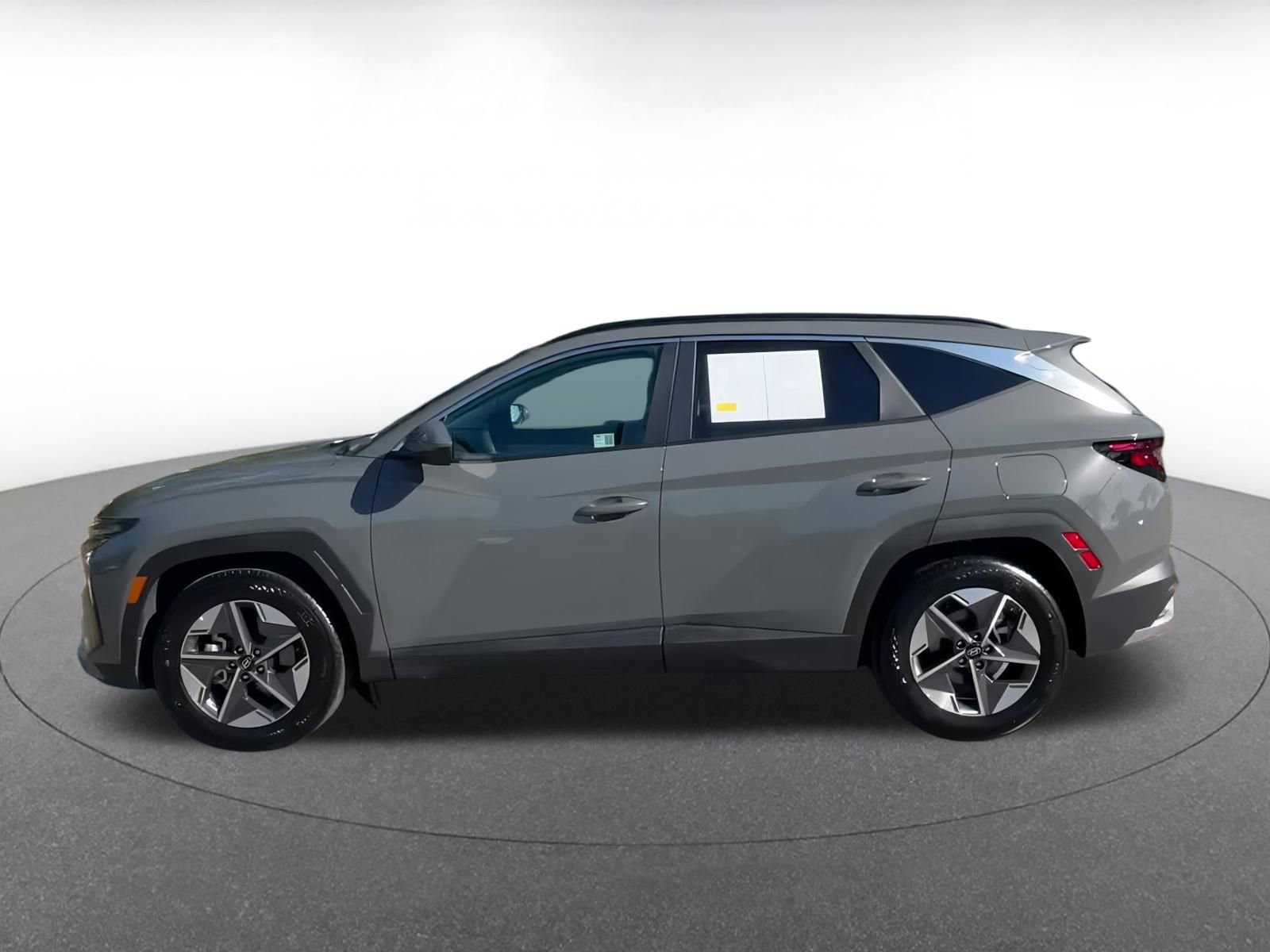 Thumbnail: 2025 Hyundai Tucson - 9