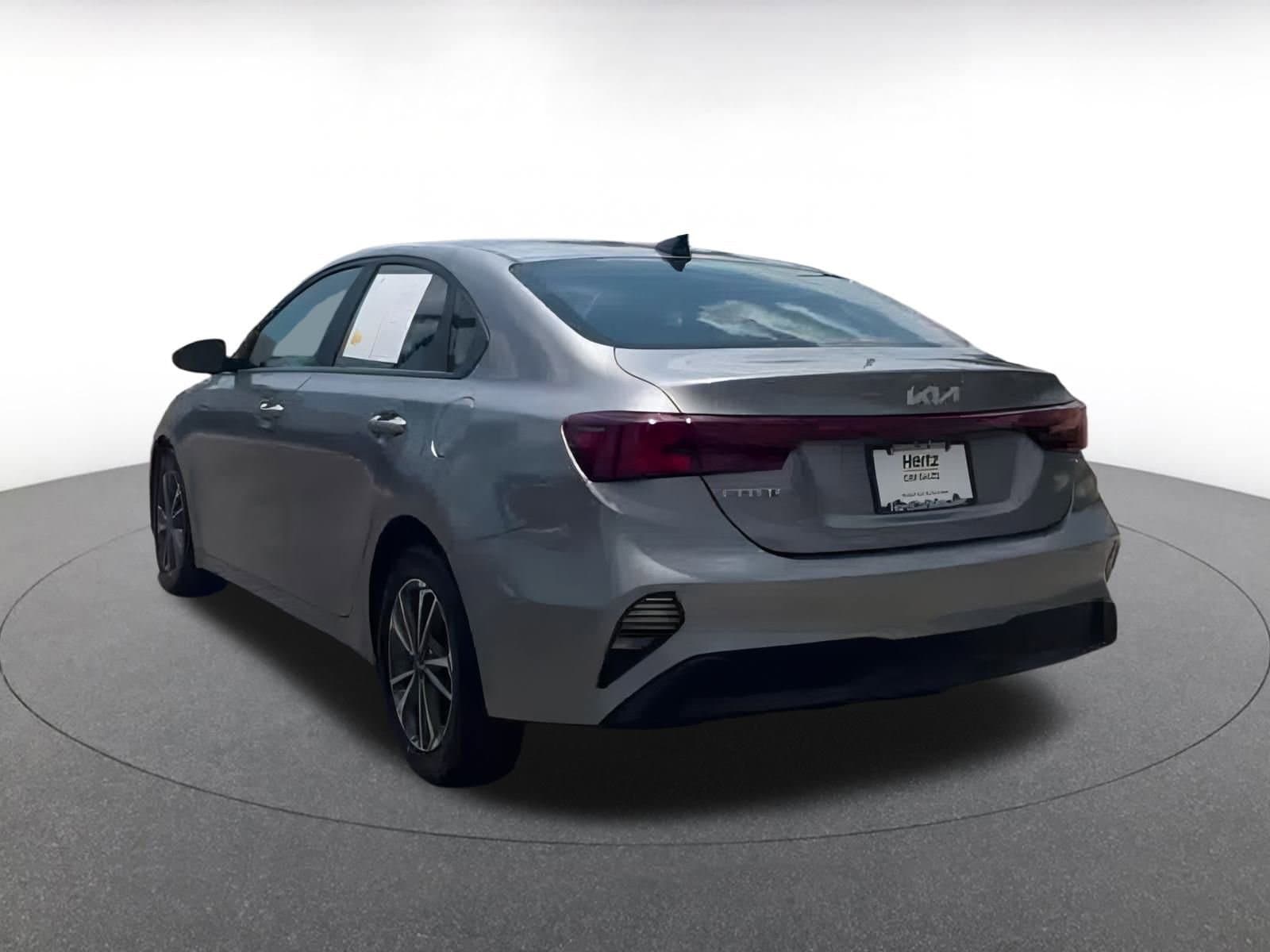 Thumbnail: 2024 Kia Forte - 10