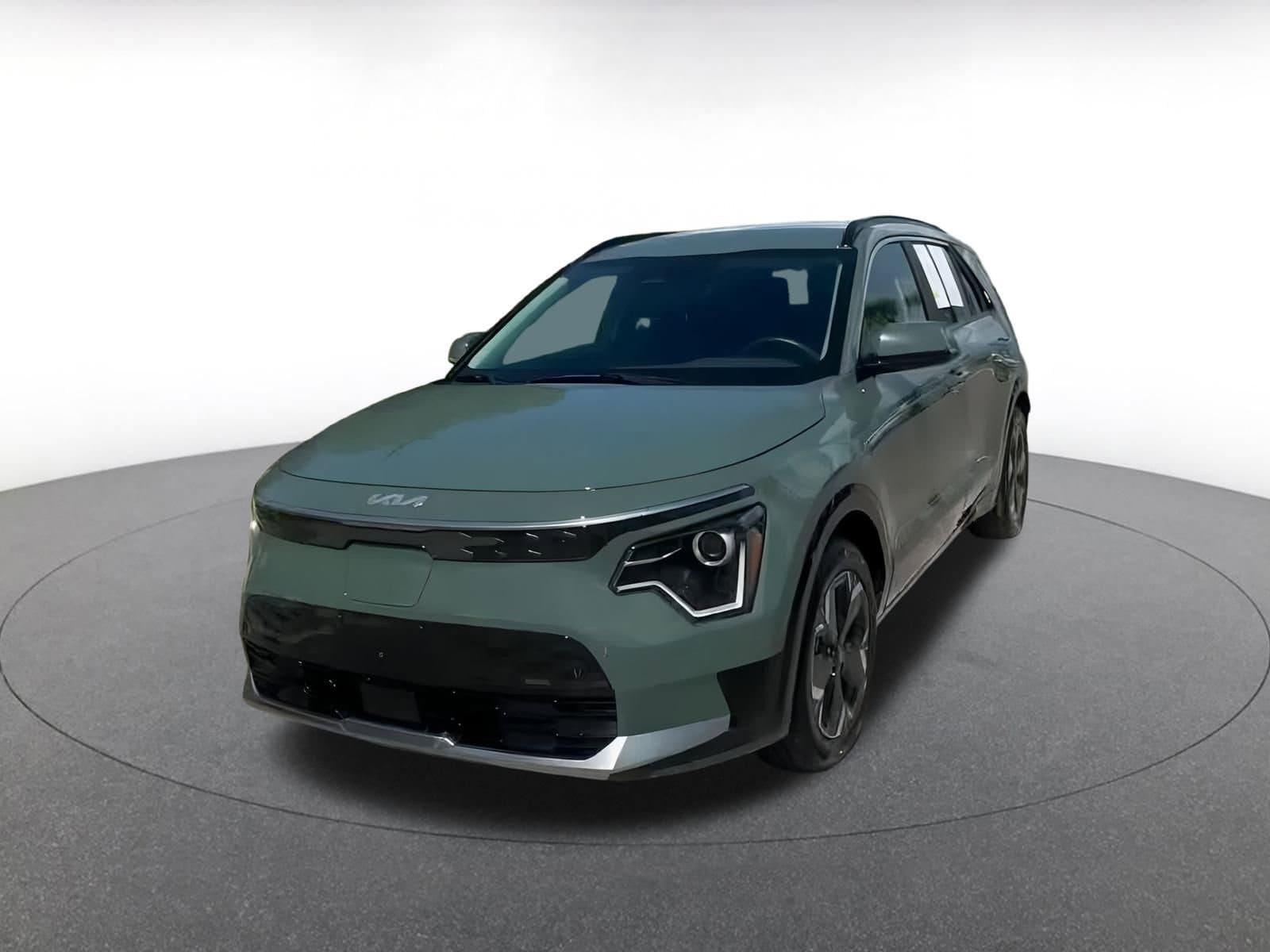 Thumbnail: 2023 Kia Niro - 5
