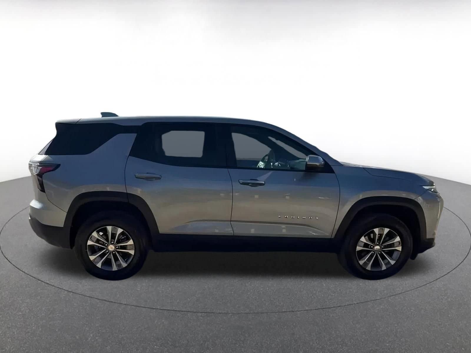 Thumbnail: 2025 Chevrolet Equinox - 16